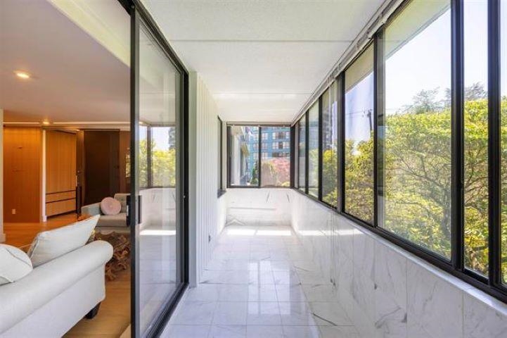 Listing image of 203 2167 BELLEVUE AVENUE