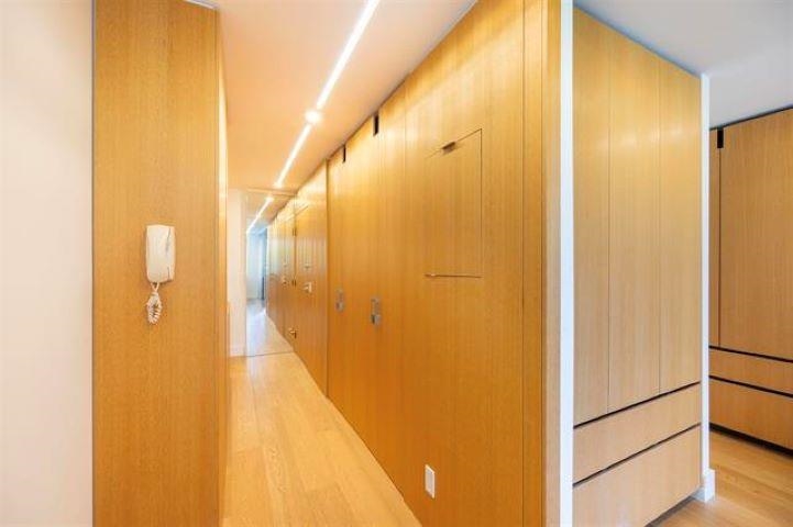 Listing image of 203 2167 BELLEVUE AVENUE