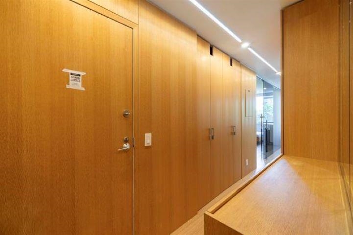 Listing image of 203 2167 BELLEVUE AVENUE