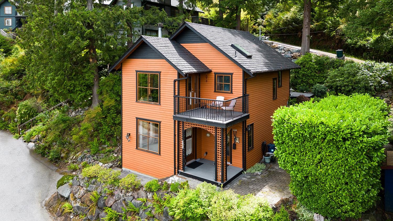 Listing image of 571 ROOCROFT LANE