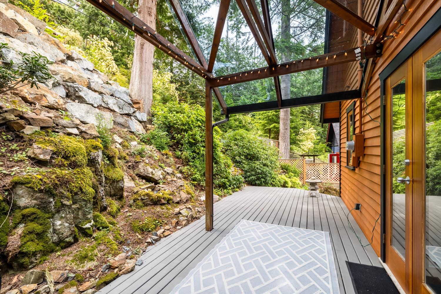 Listing image of 571 ROOCROFT LANE