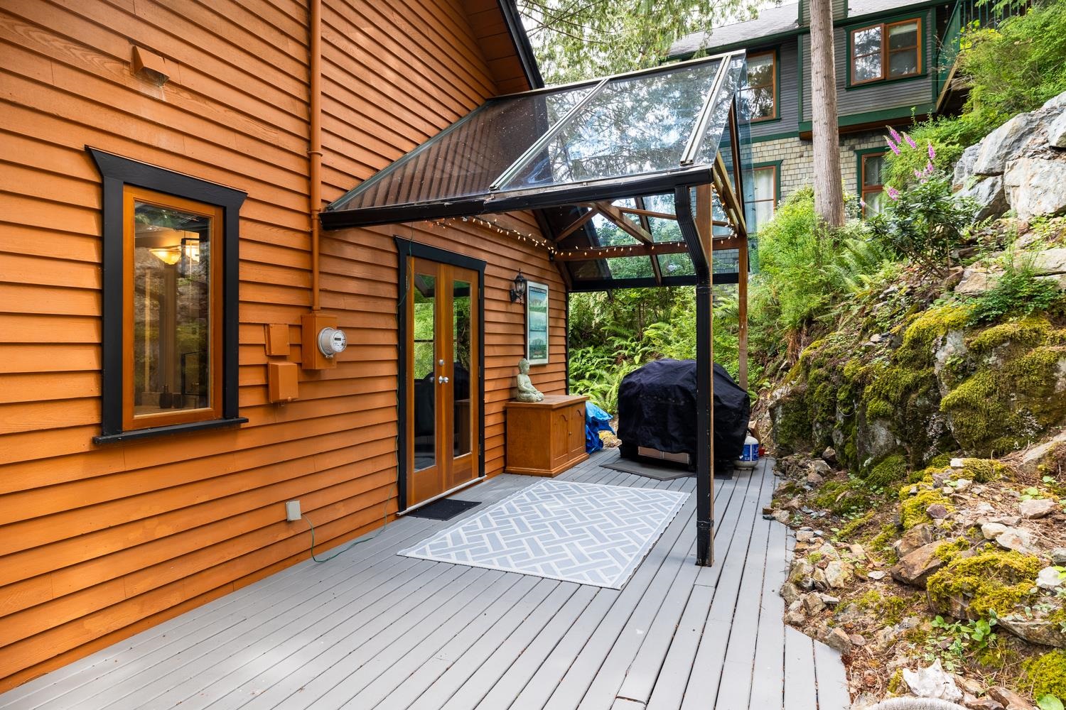 Listing image of 571 ROOCROFT LANE