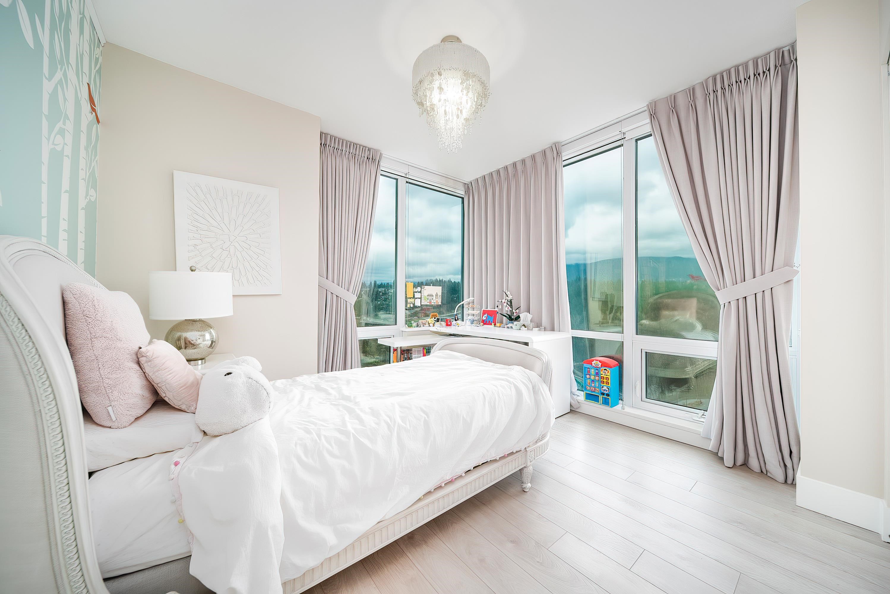 Listing image of 2007 680 SEYLYNN CRES
