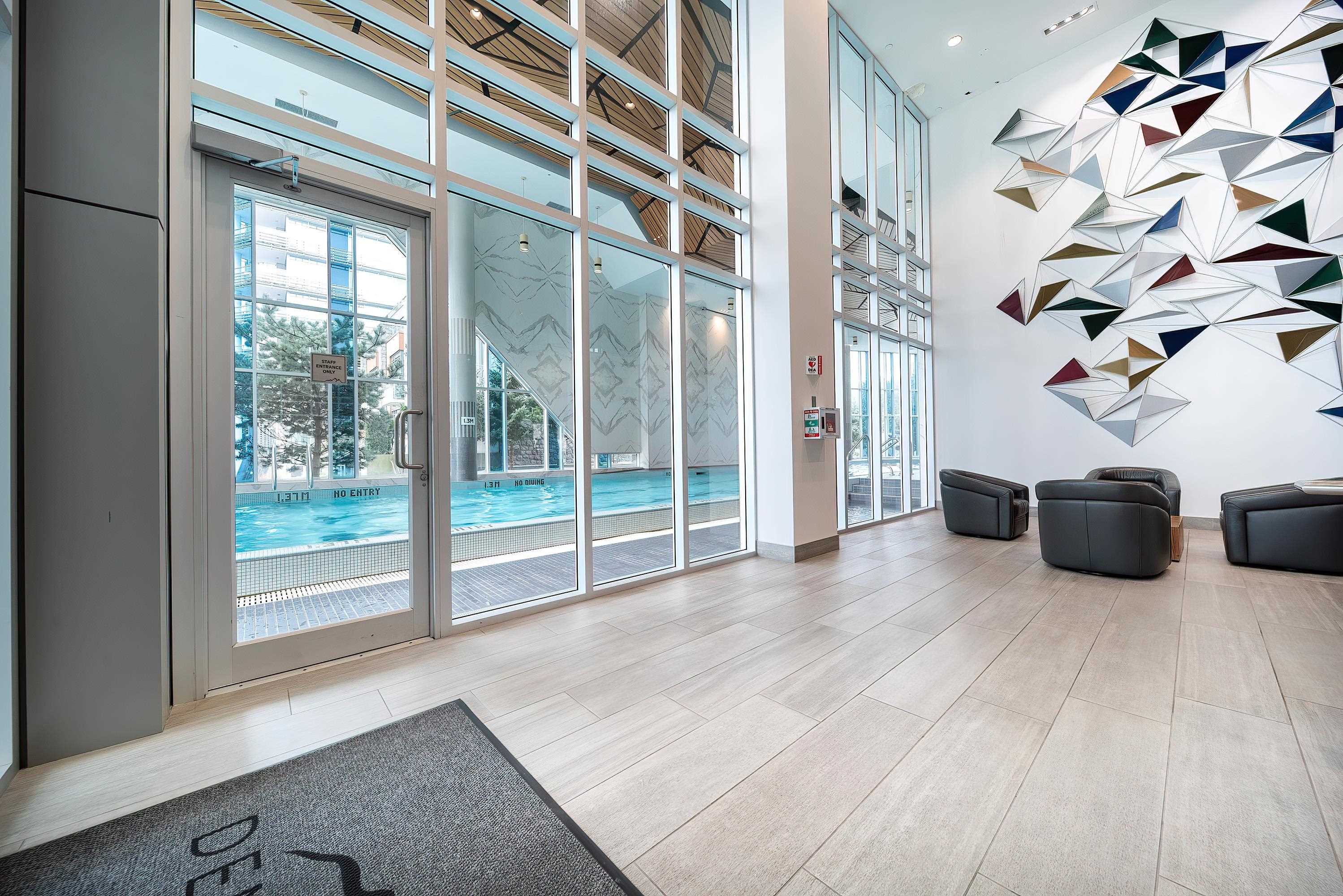 Listing image of 2007 680 SEYLYNN CRES