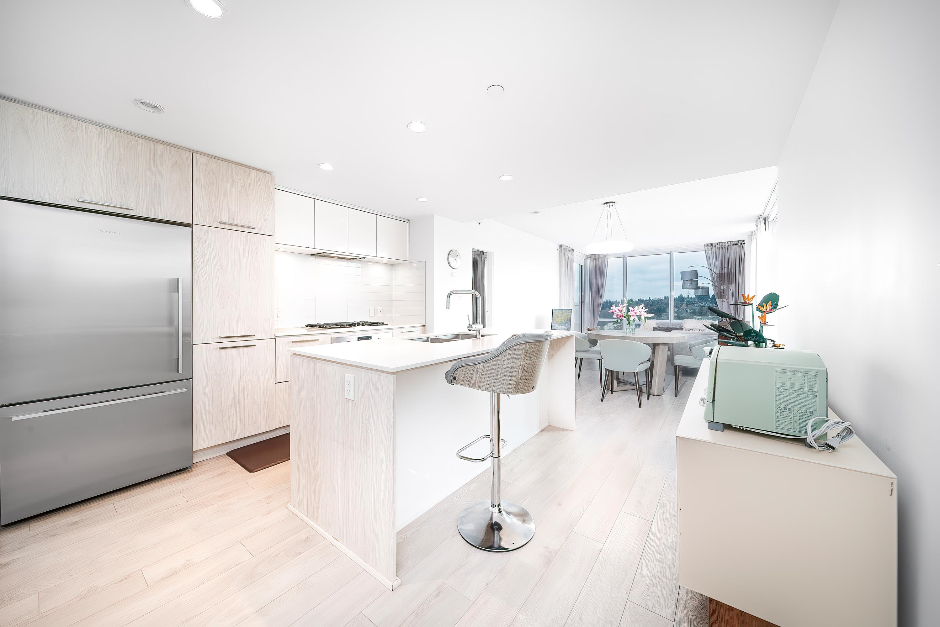 Listing image of 2007 680 SEYLYNN CRES