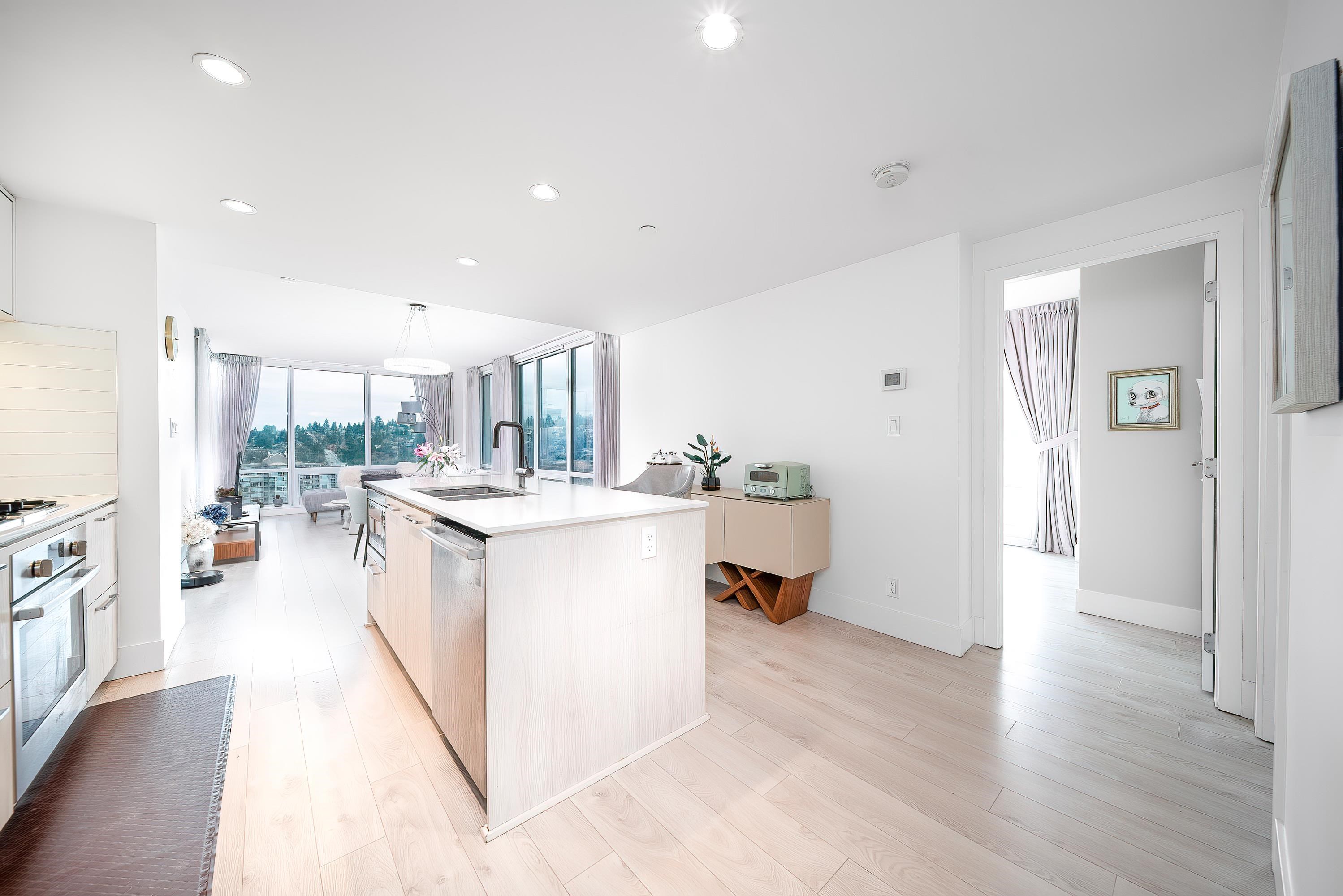 Listing image of 2007 680 SEYLYNN CRES