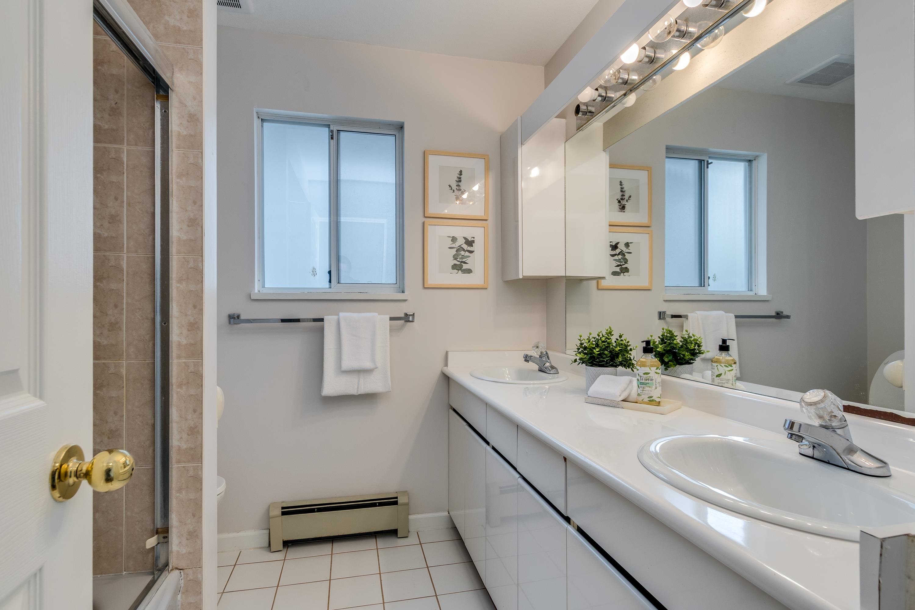 Listing image of 5433 LANARK STREET