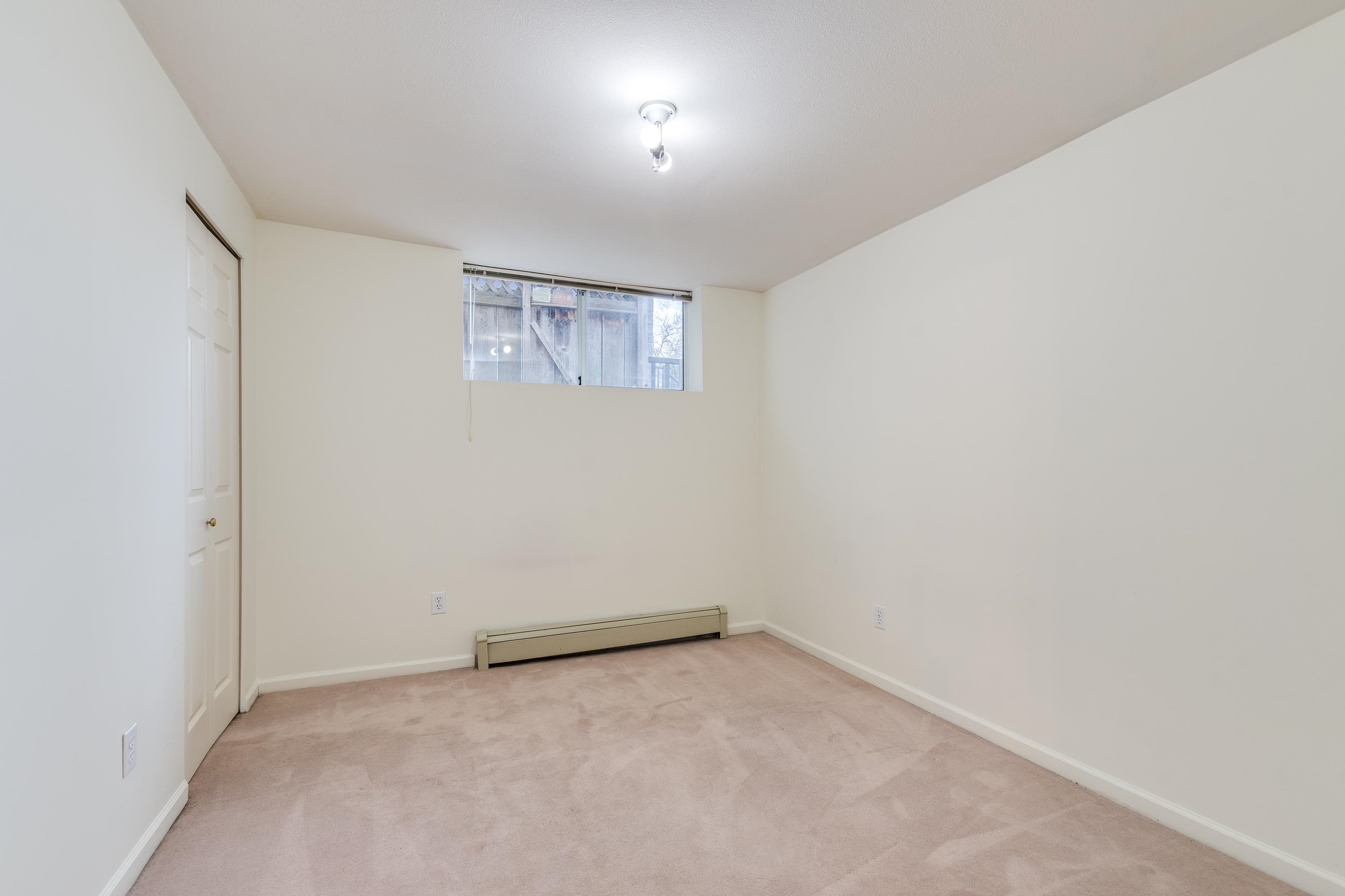 Listing image of 5433 LANARK STREET