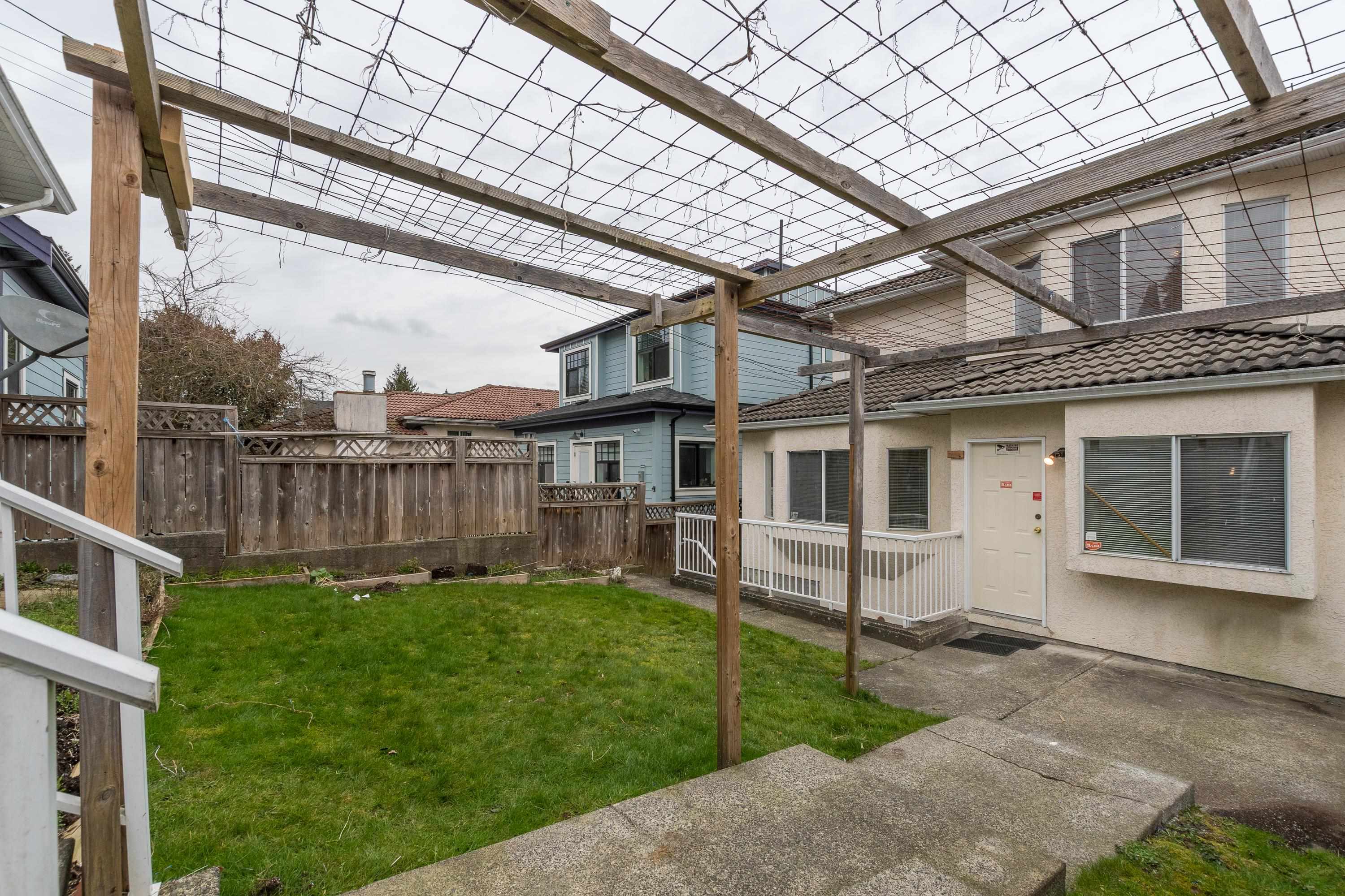 Listing image of 5433 LANARK STREET