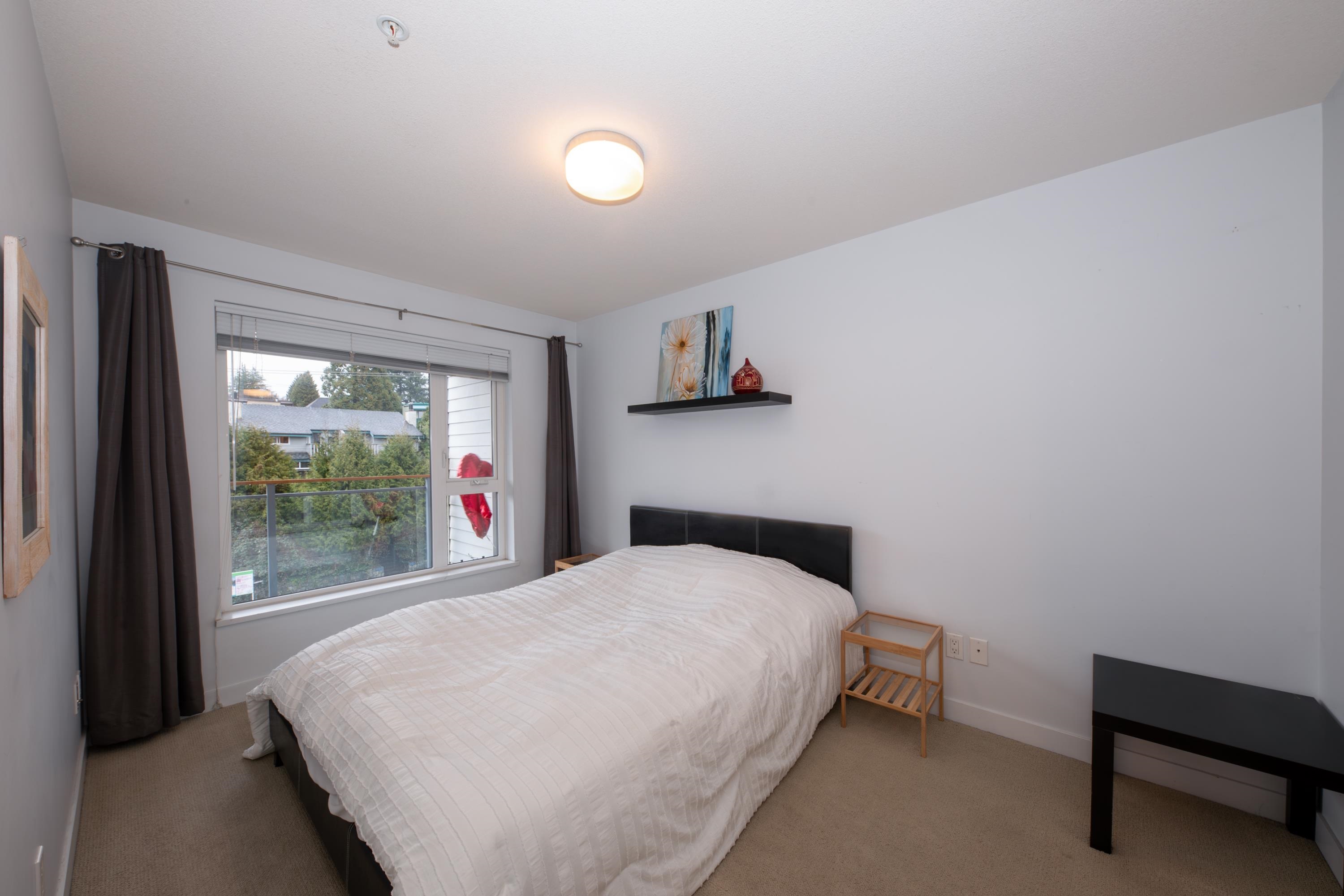Listing image of 414 221 E 3RD STREET