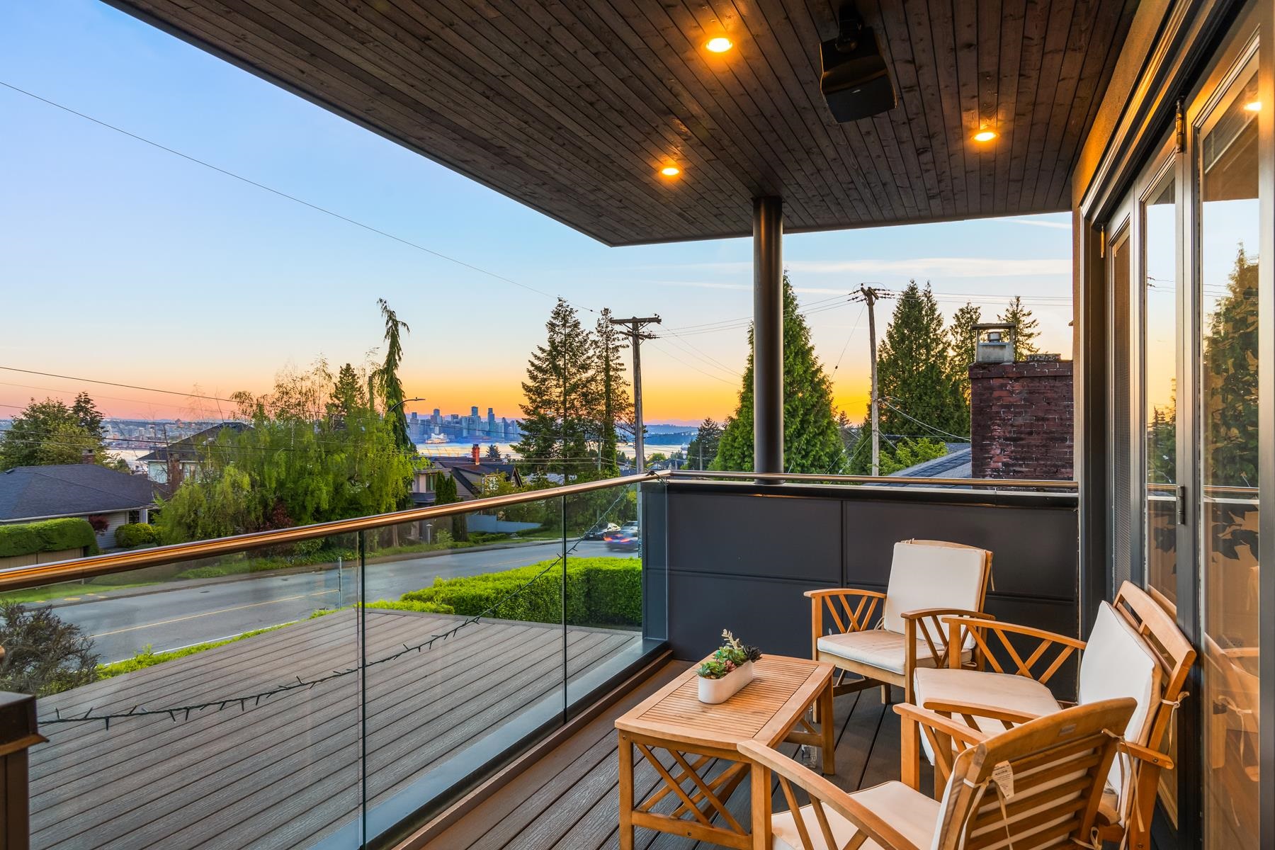 Listing image of 712 E KEITH ROAD