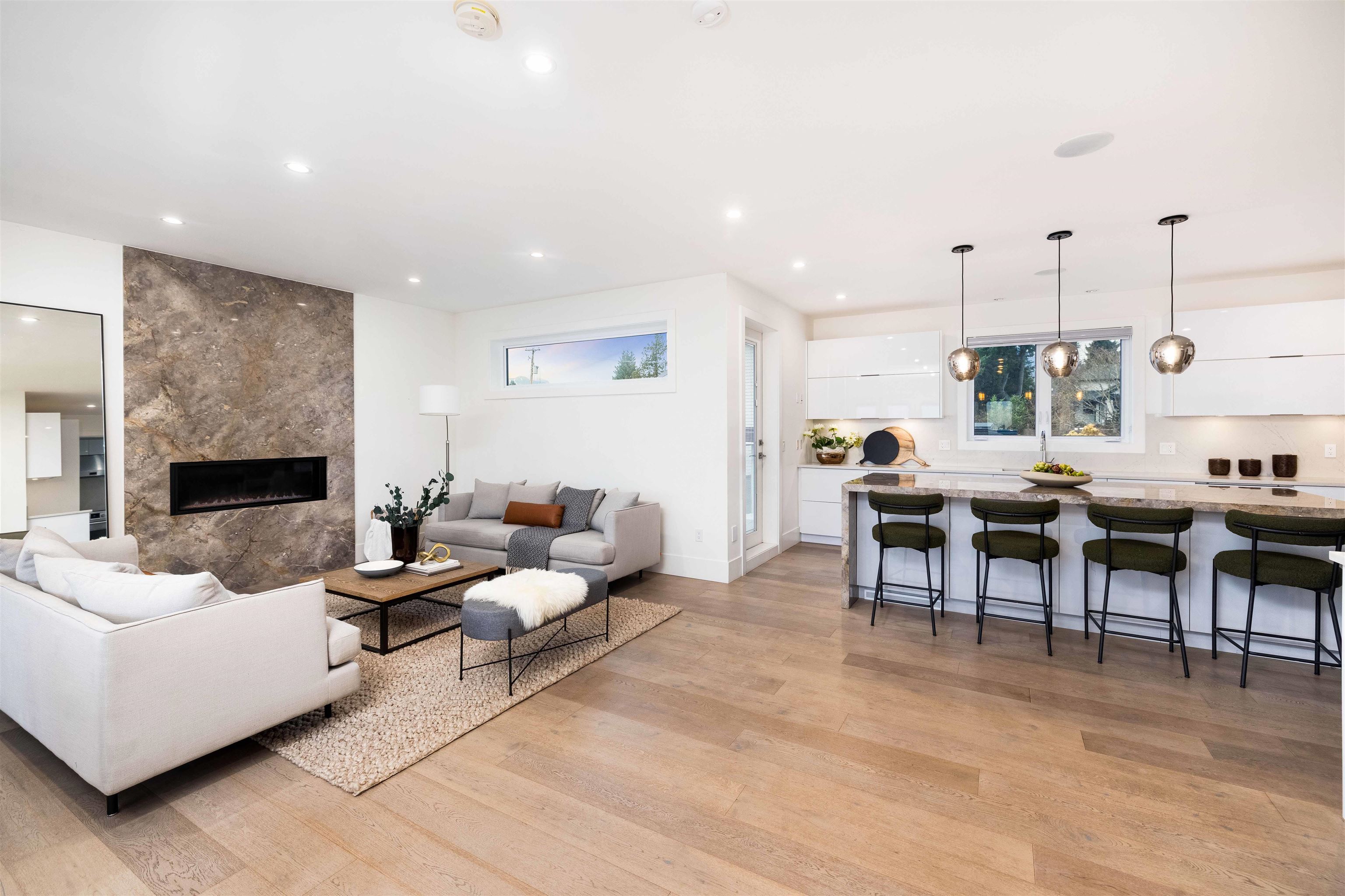 Listing image of 712 E KEITH ROAD
