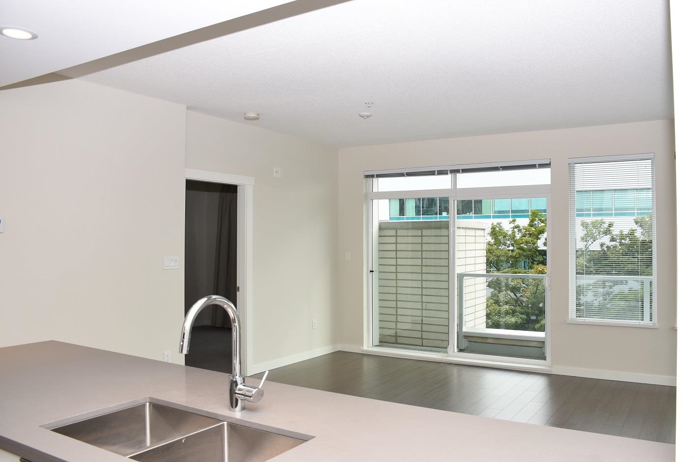 Listing image of 107 277 W 1ST STREET