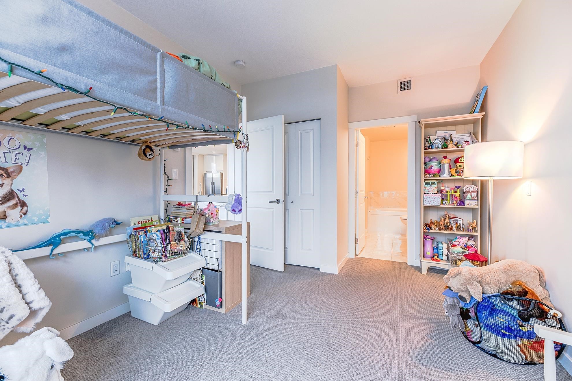 Listing image of 107 277 W 1ST STREET