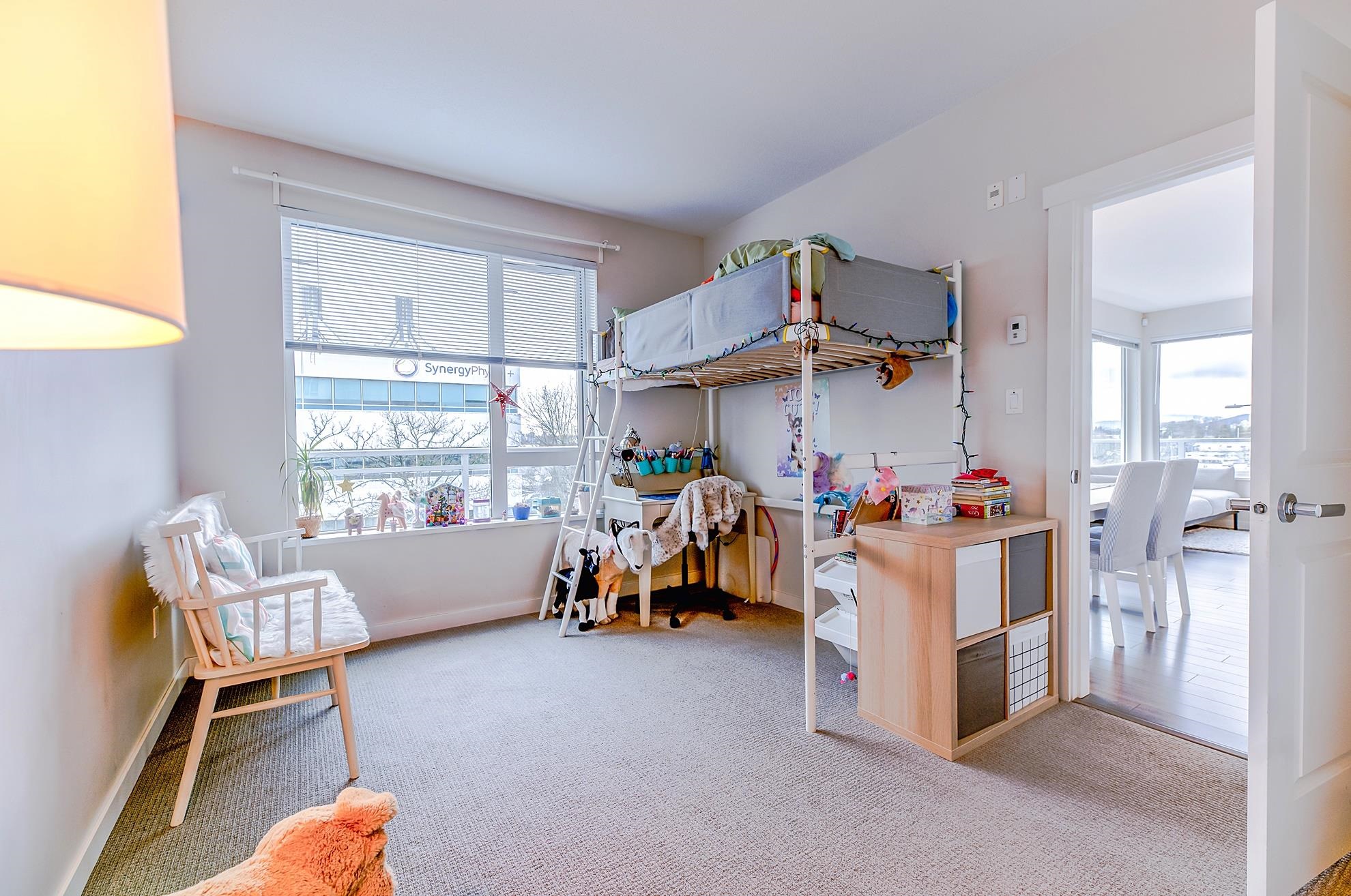 Listing image of 107 277 W 1ST STREET