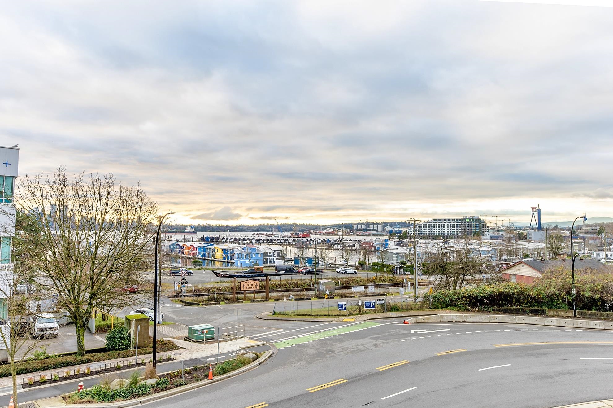 Listing image of 107 277 W 1ST STREET