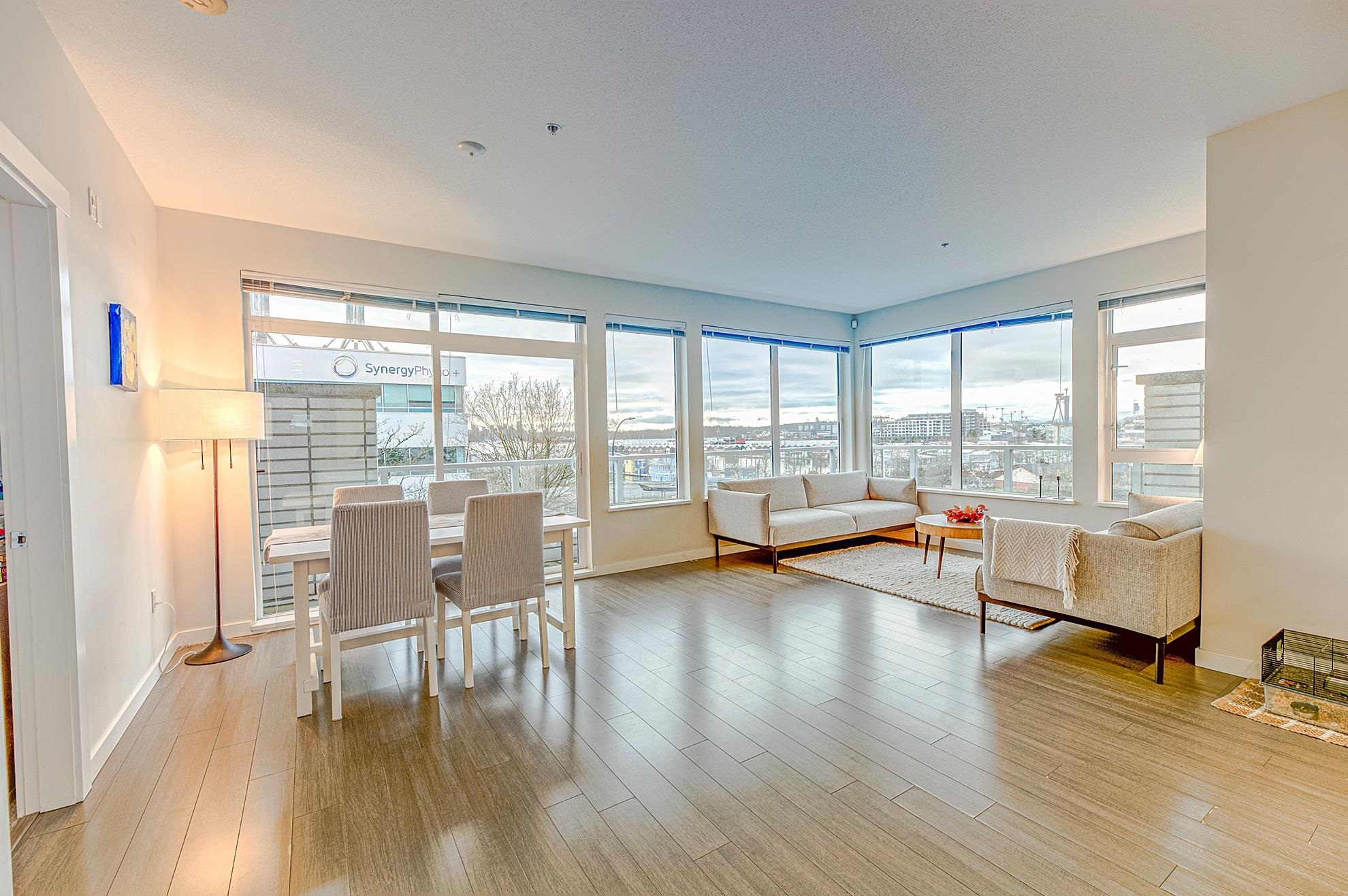 Listing image of 107 277 W 1ST STREET