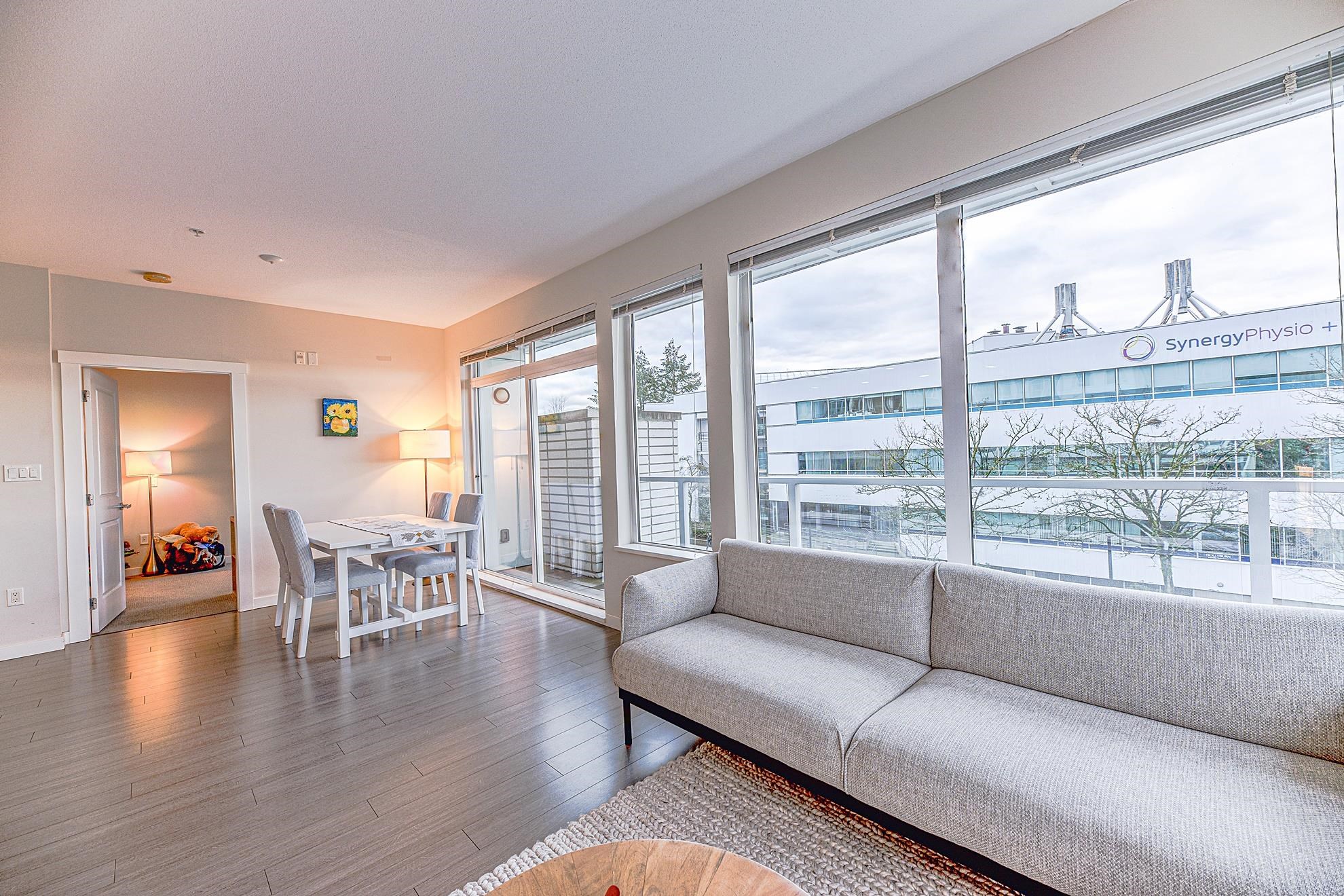 Listing image of 107 277 W 1ST STREET