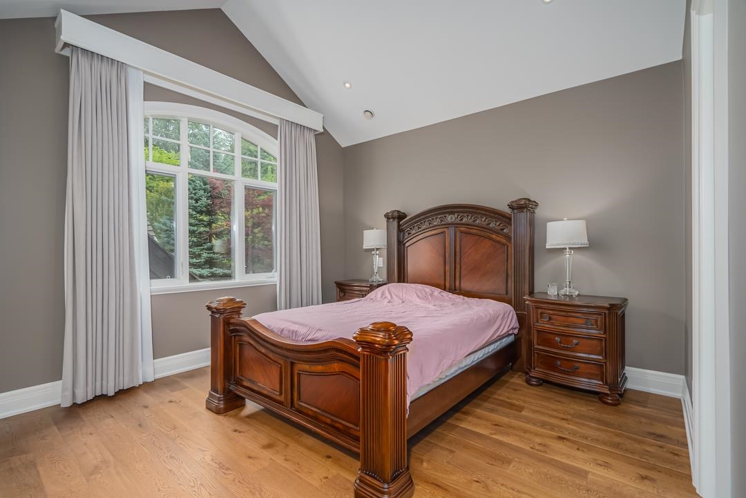 Listing image of 2638 QUEENS AVENUE