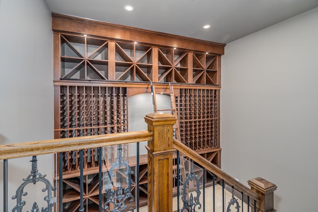 Listing image of 2638 QUEENS AVENUE