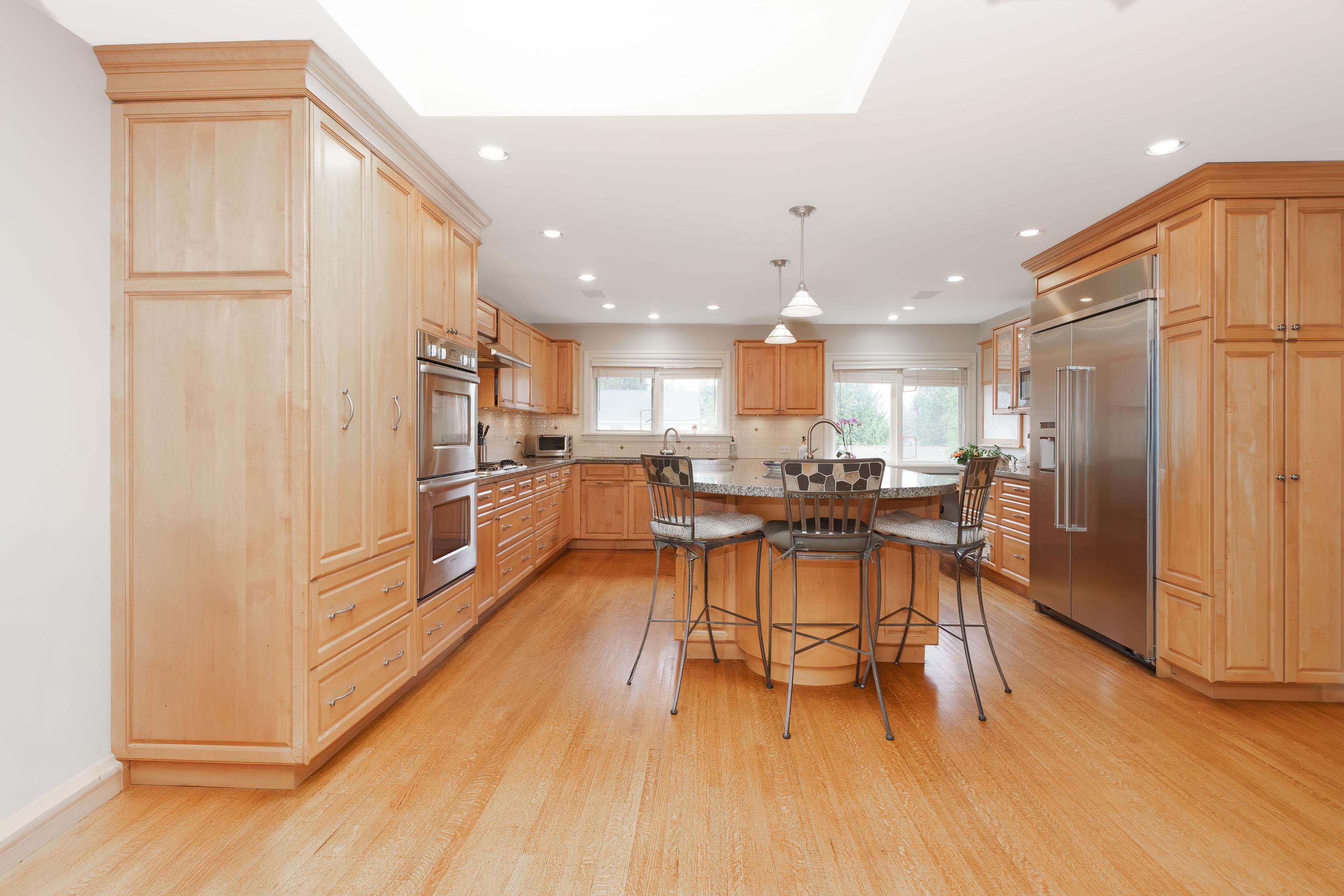 Listing image of 1170 KENDAL PLACE