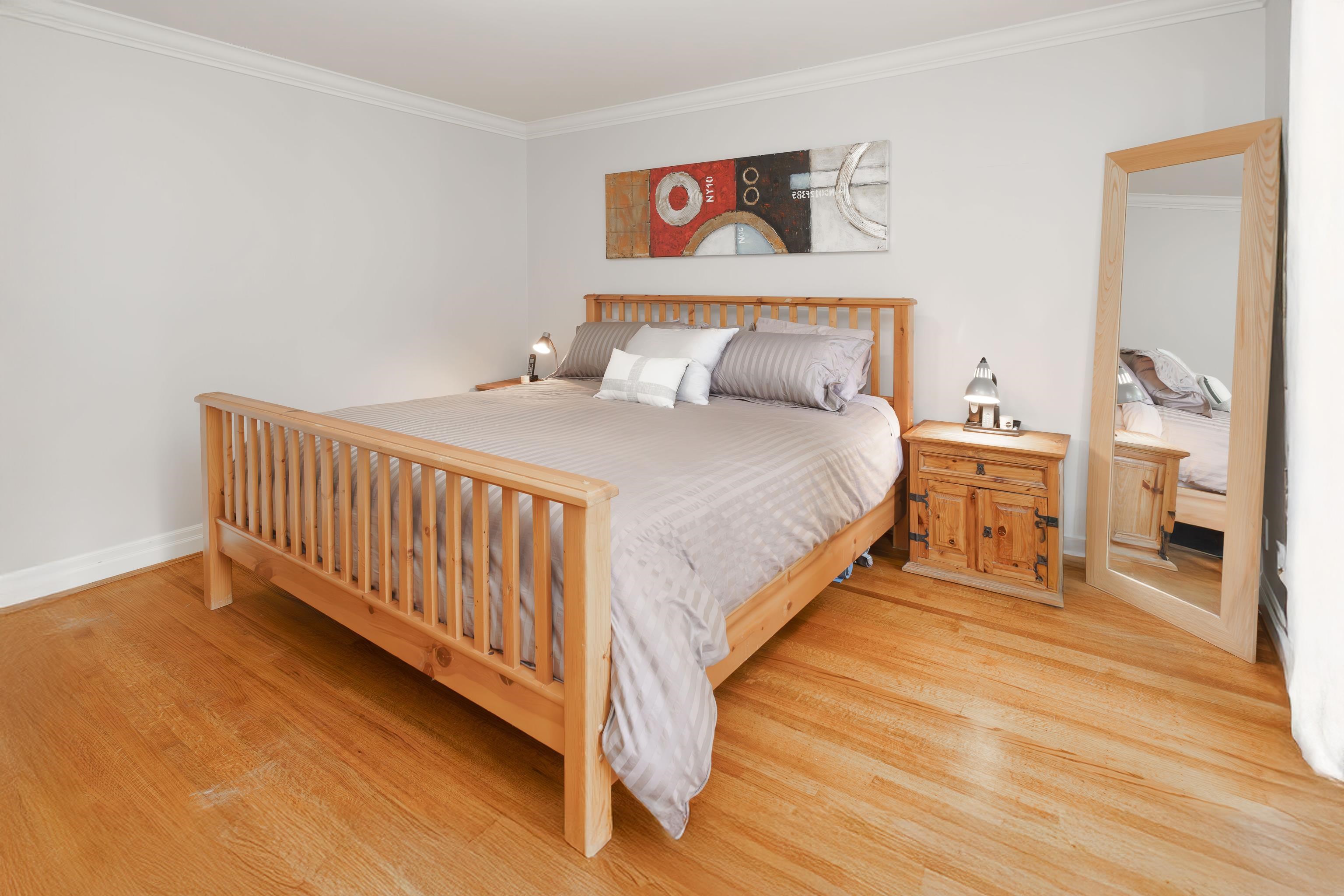 Listing image of 1170 KENDAL PLACE