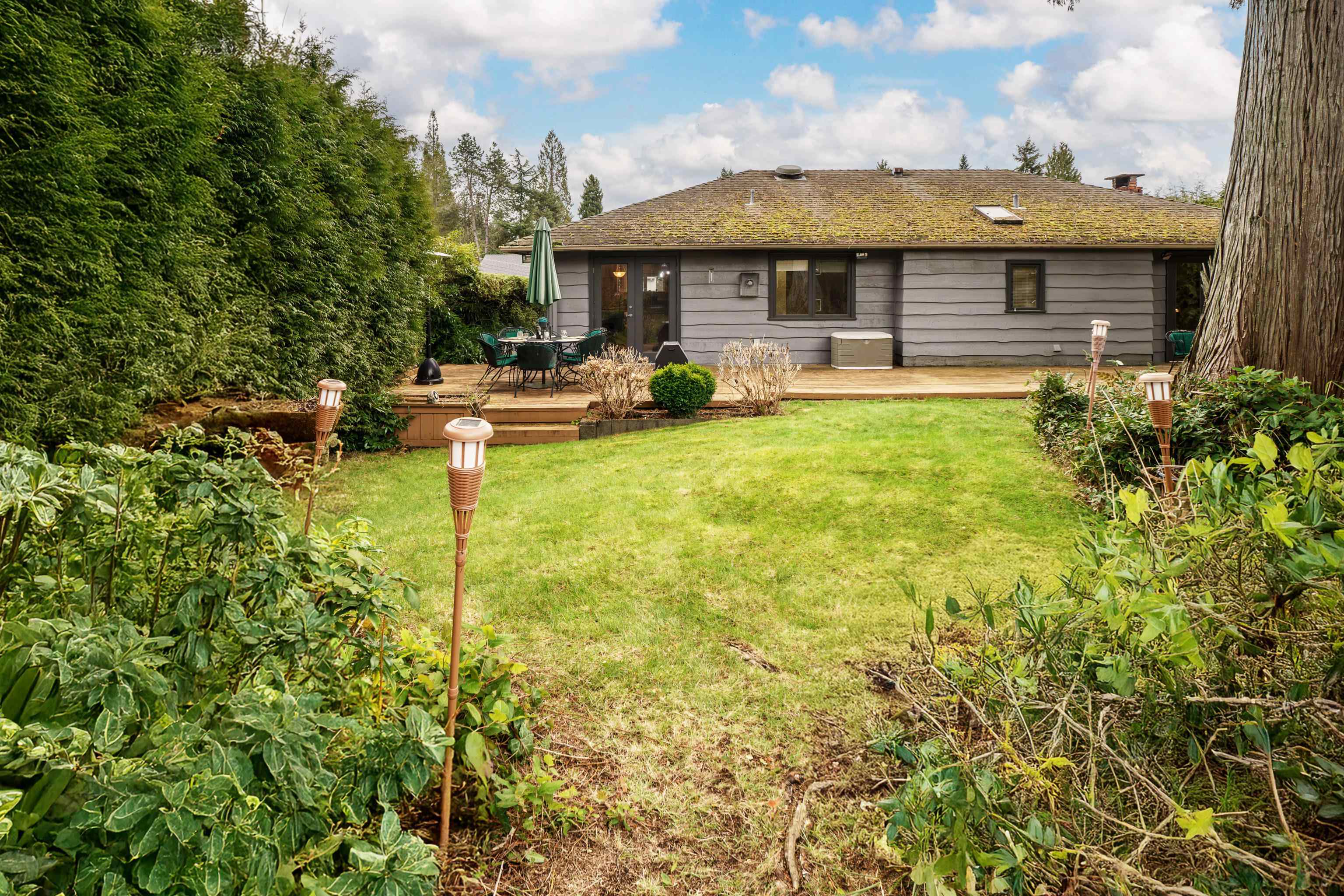 Listing image of 1170 KENDAL PLACE
