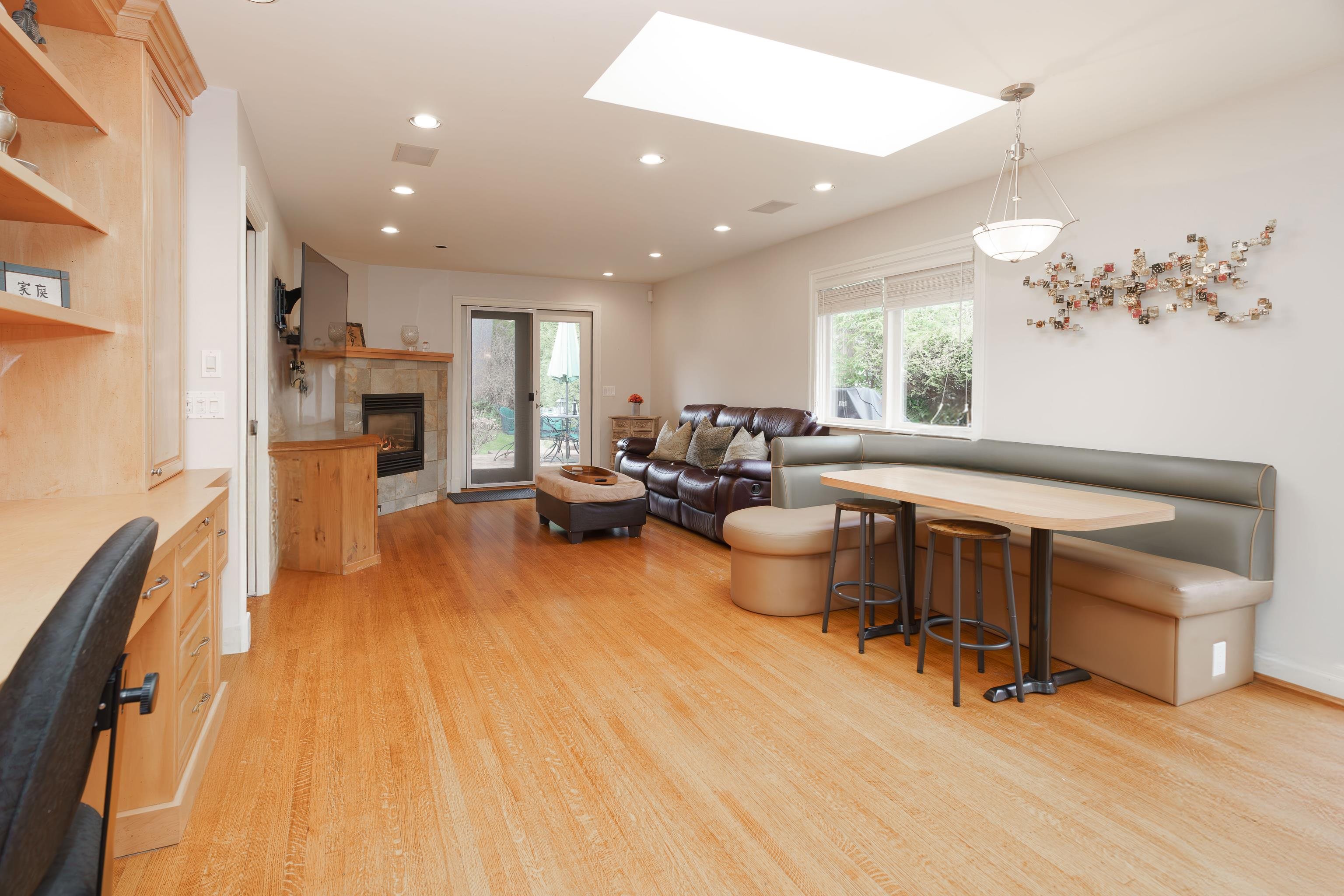 Listing image of 1170 KENDAL PLACE