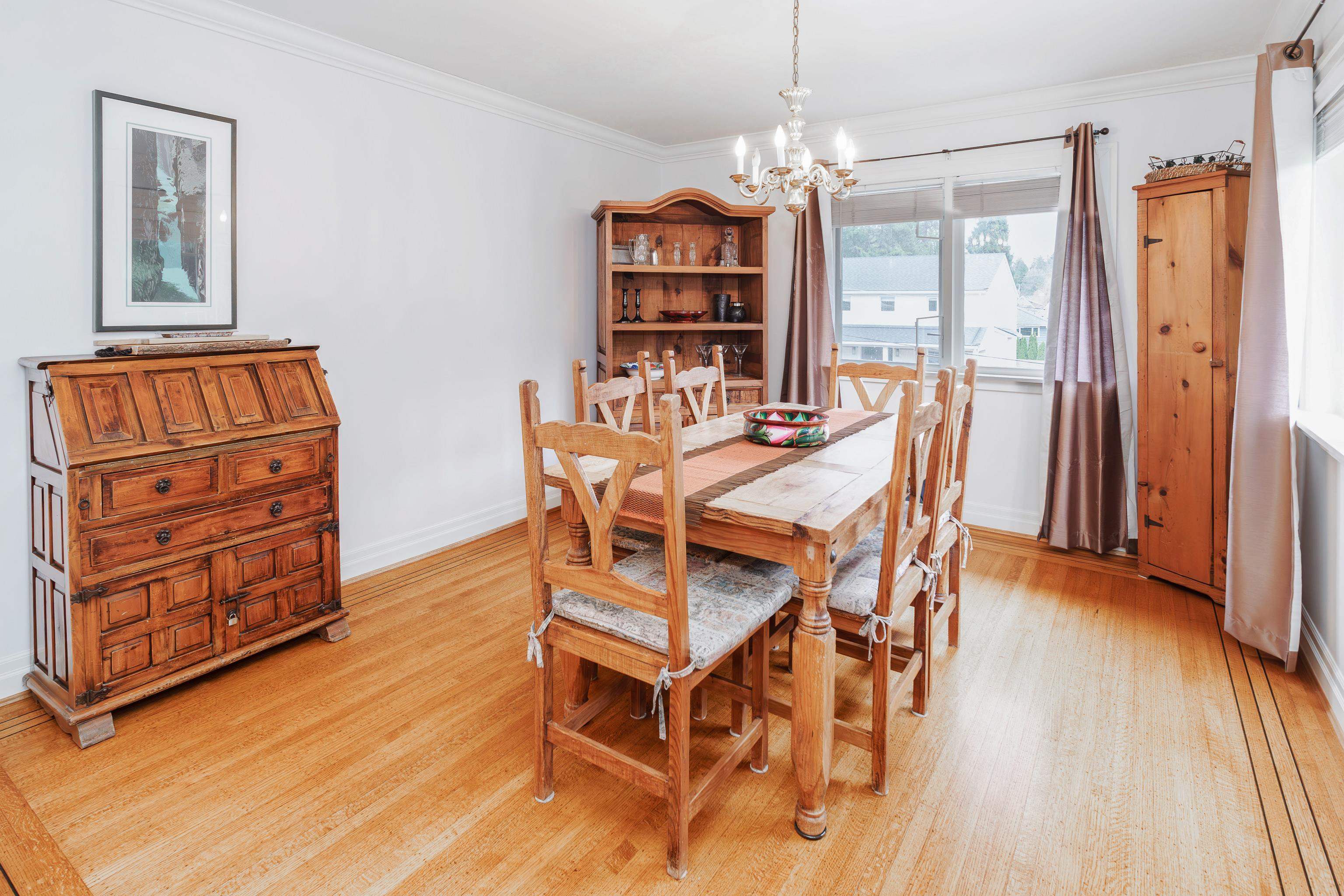 Listing image of 1170 KENDAL PLACE