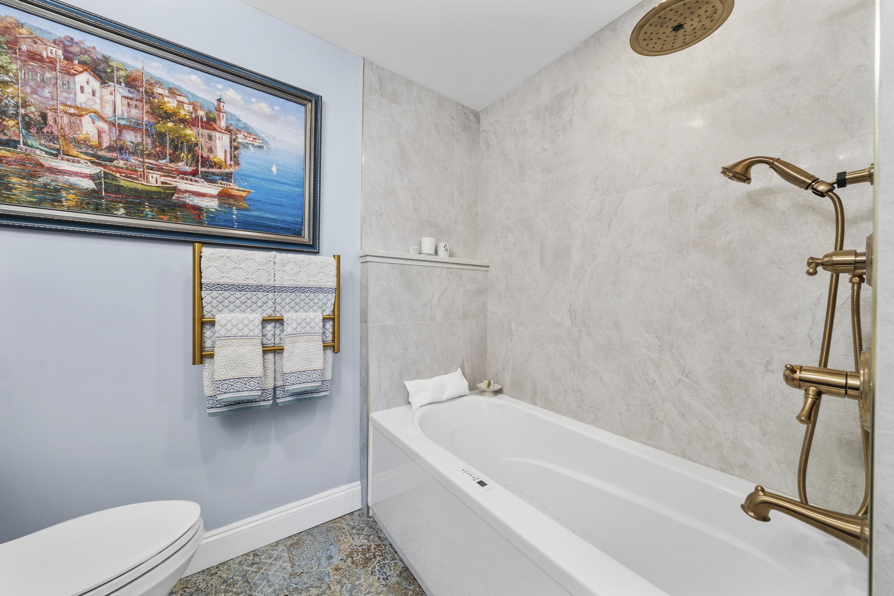 Listing image of 112 3600 WINDCREST DRIVE