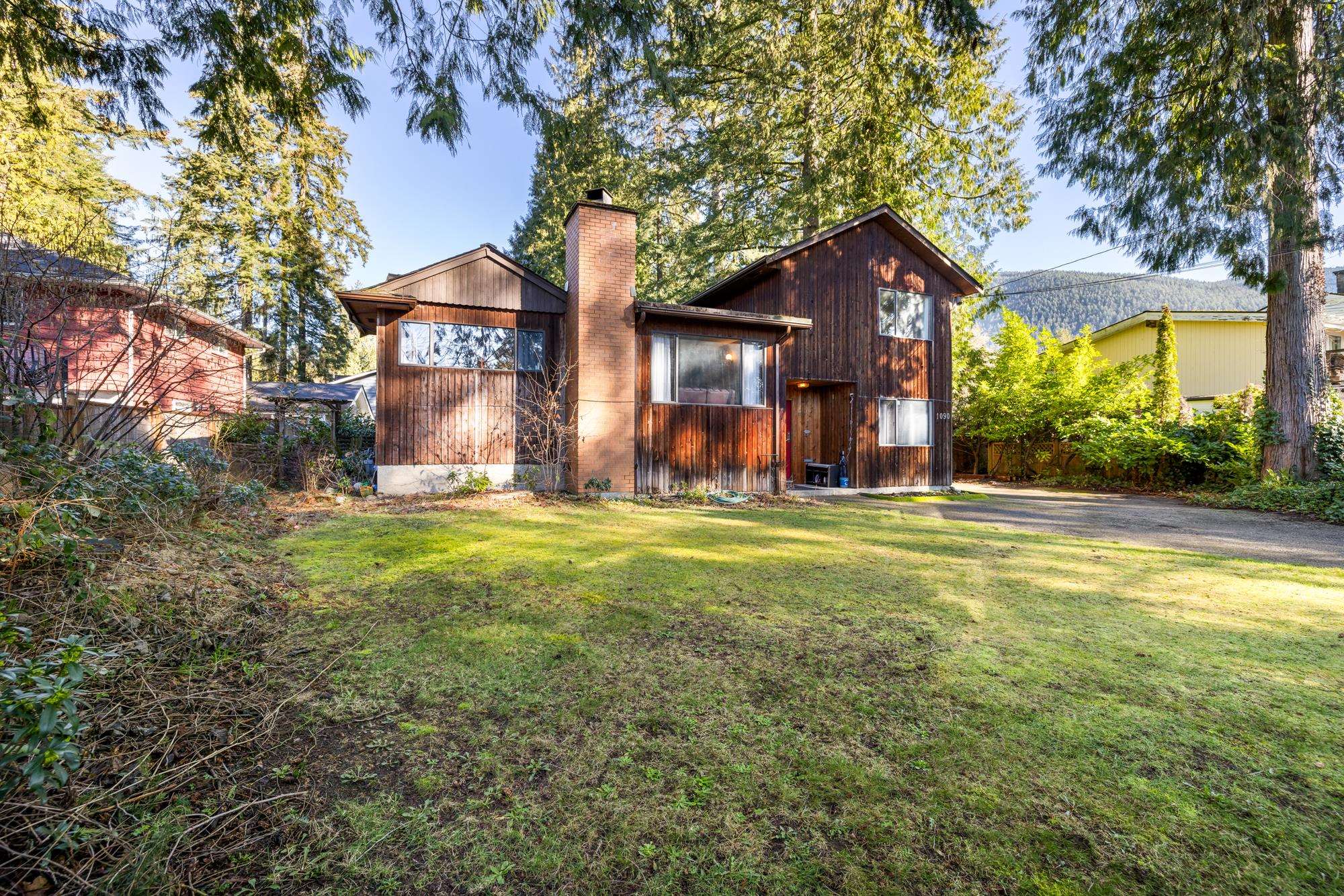 Listing image of 1090 HANDSWORTH ROAD
