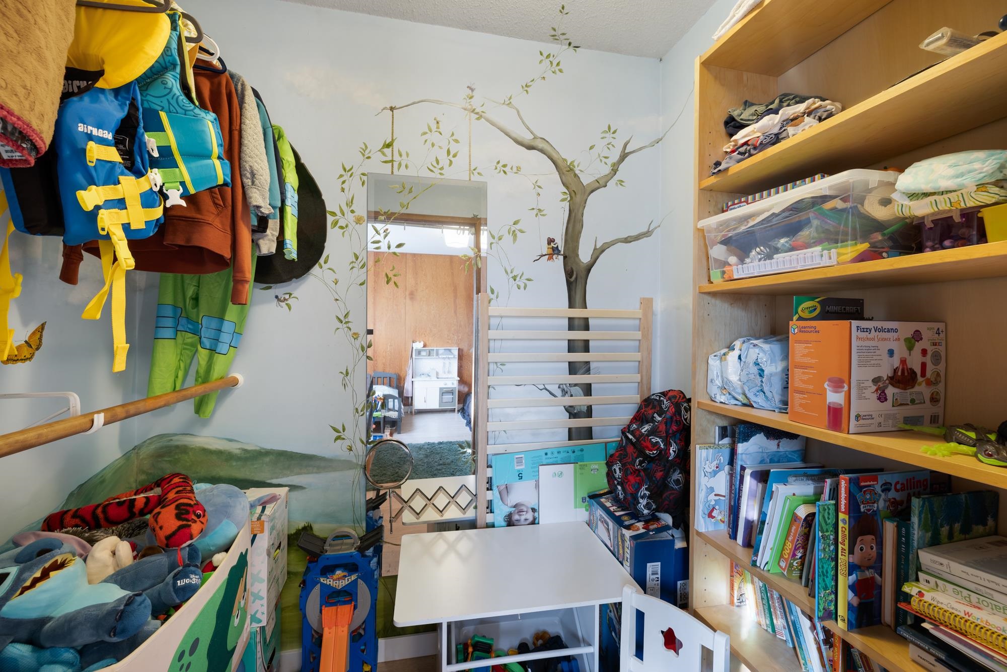 Listing image of 1090 HANDSWORTH ROAD