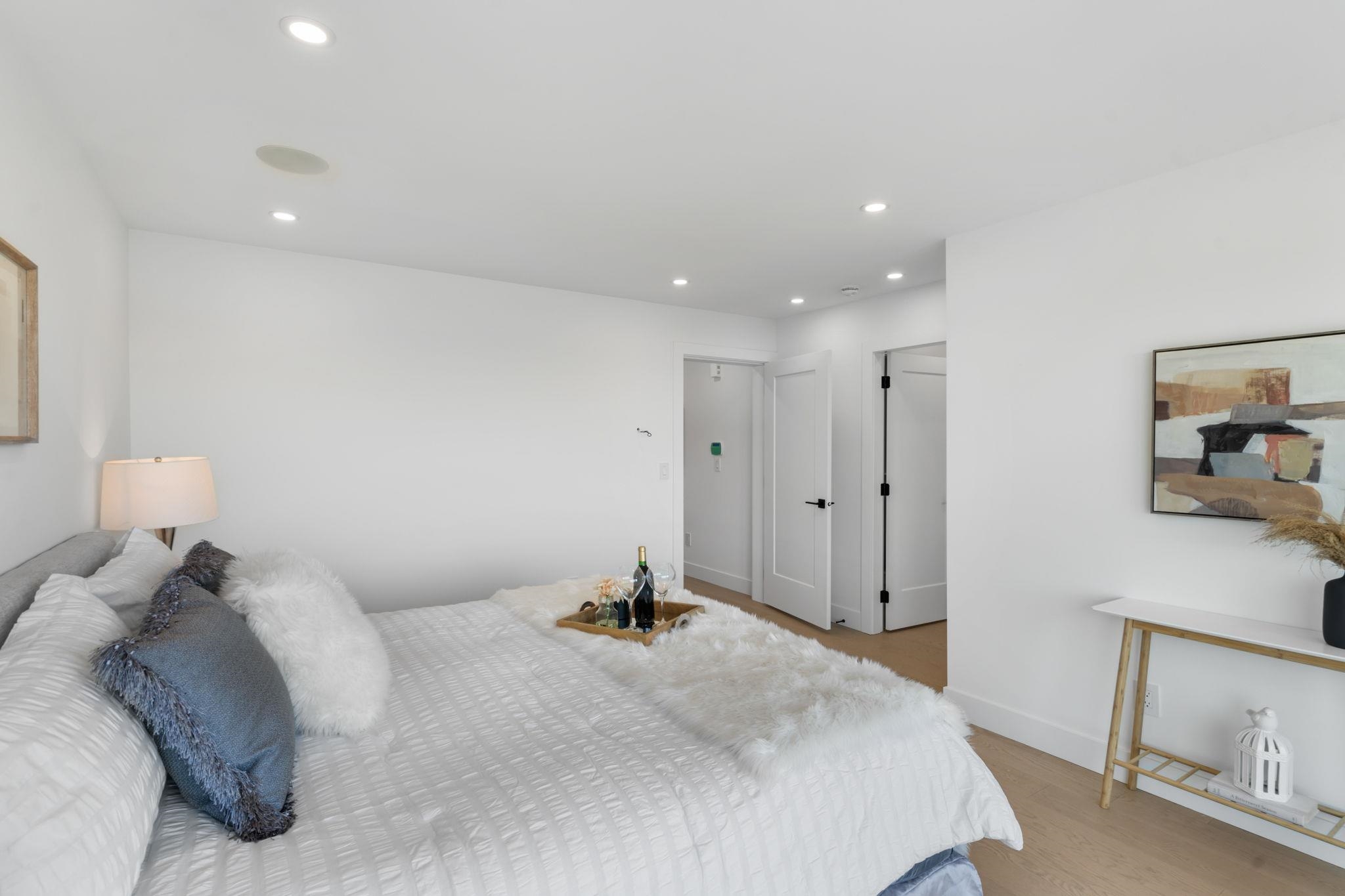 Listing image of 342 E KEITH ROAD