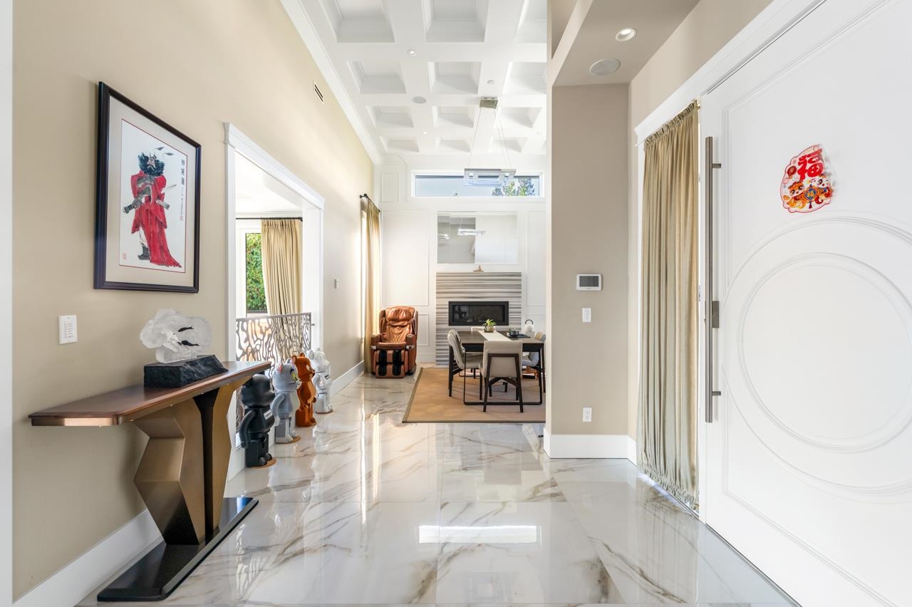 Listing image of 2616 PALMERSTON AVENUE