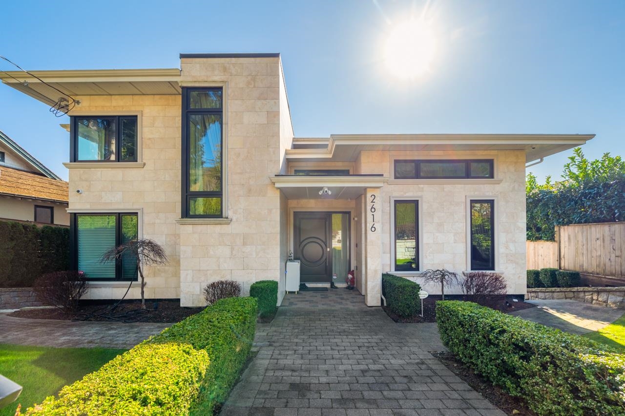 Listing image of 2616 PALMERSTON AVENUE