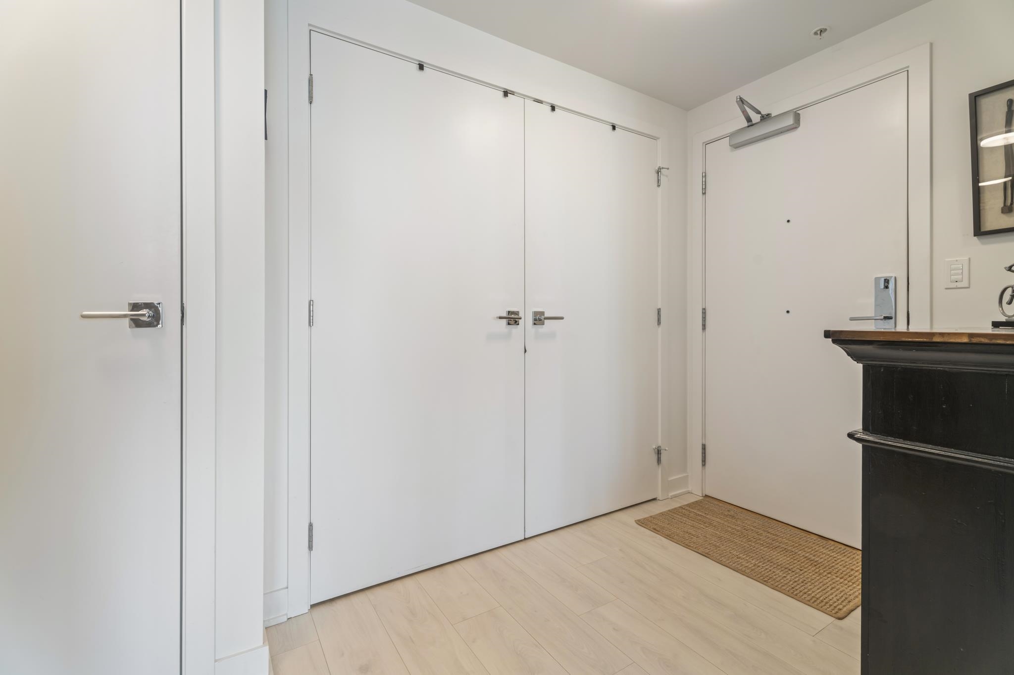 Listing image of 1004 1401 HUNTER STREET