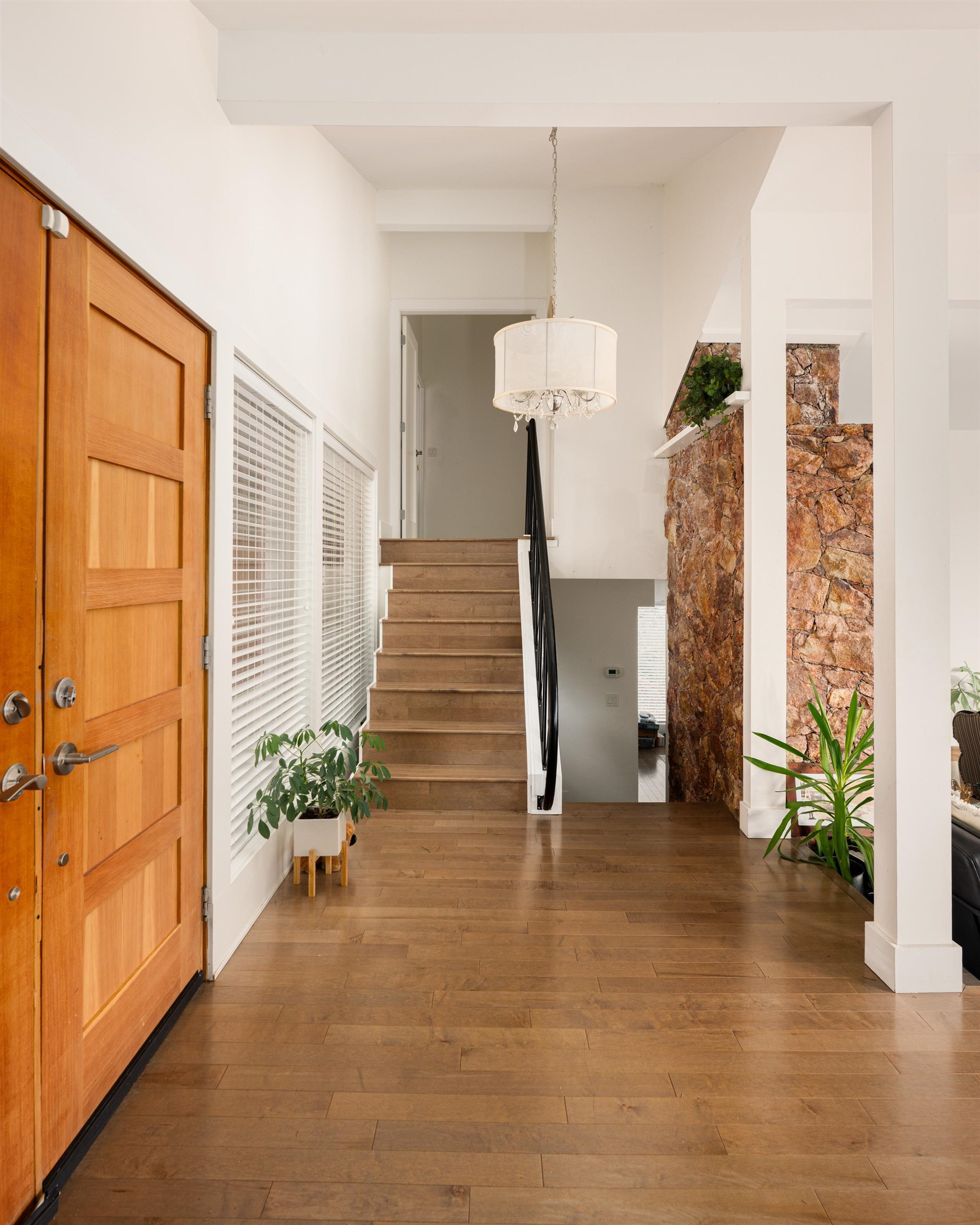 Listing image of 1448 SANDHURST PLACE