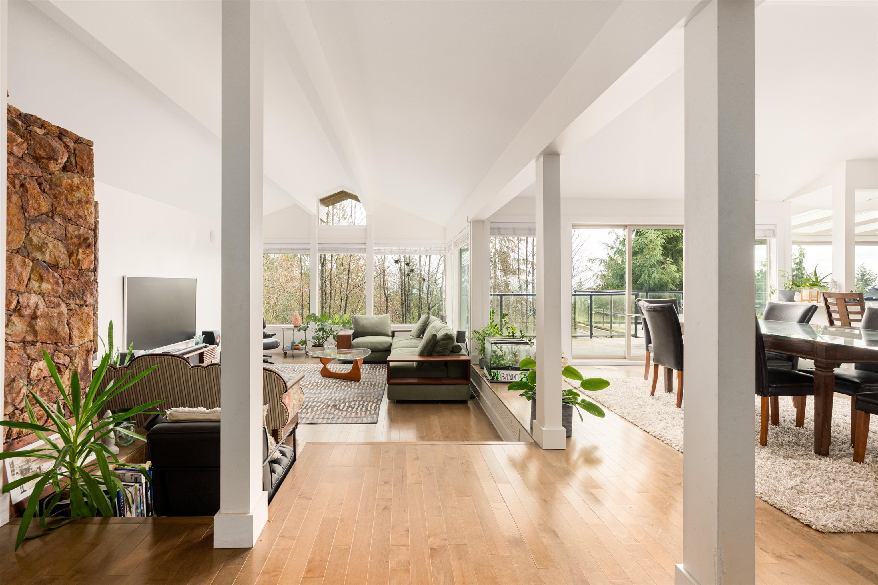 Listing image of 1448 SANDHURST PLACE
