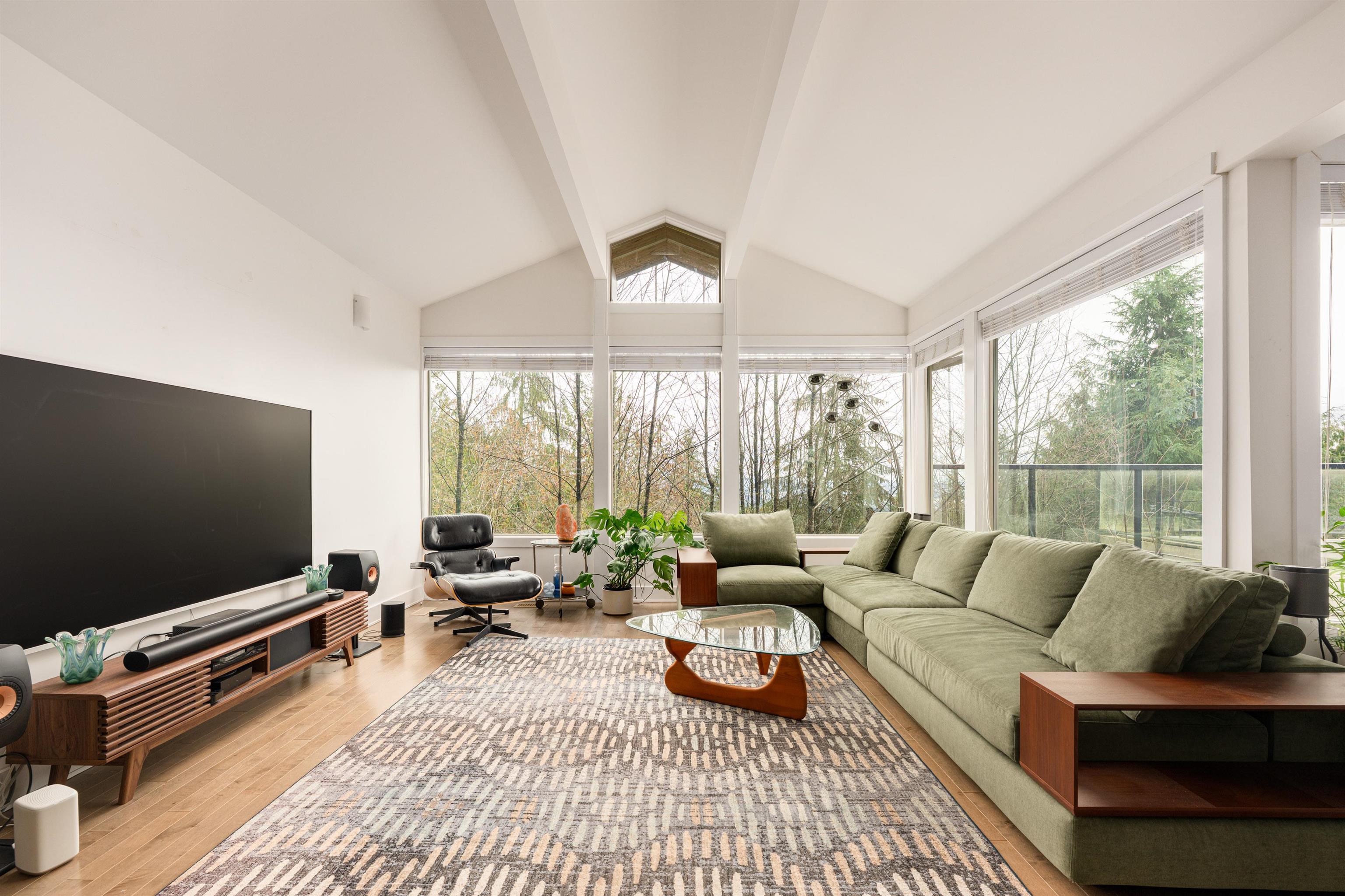 Listing image of 1448 SANDHURST PLACE