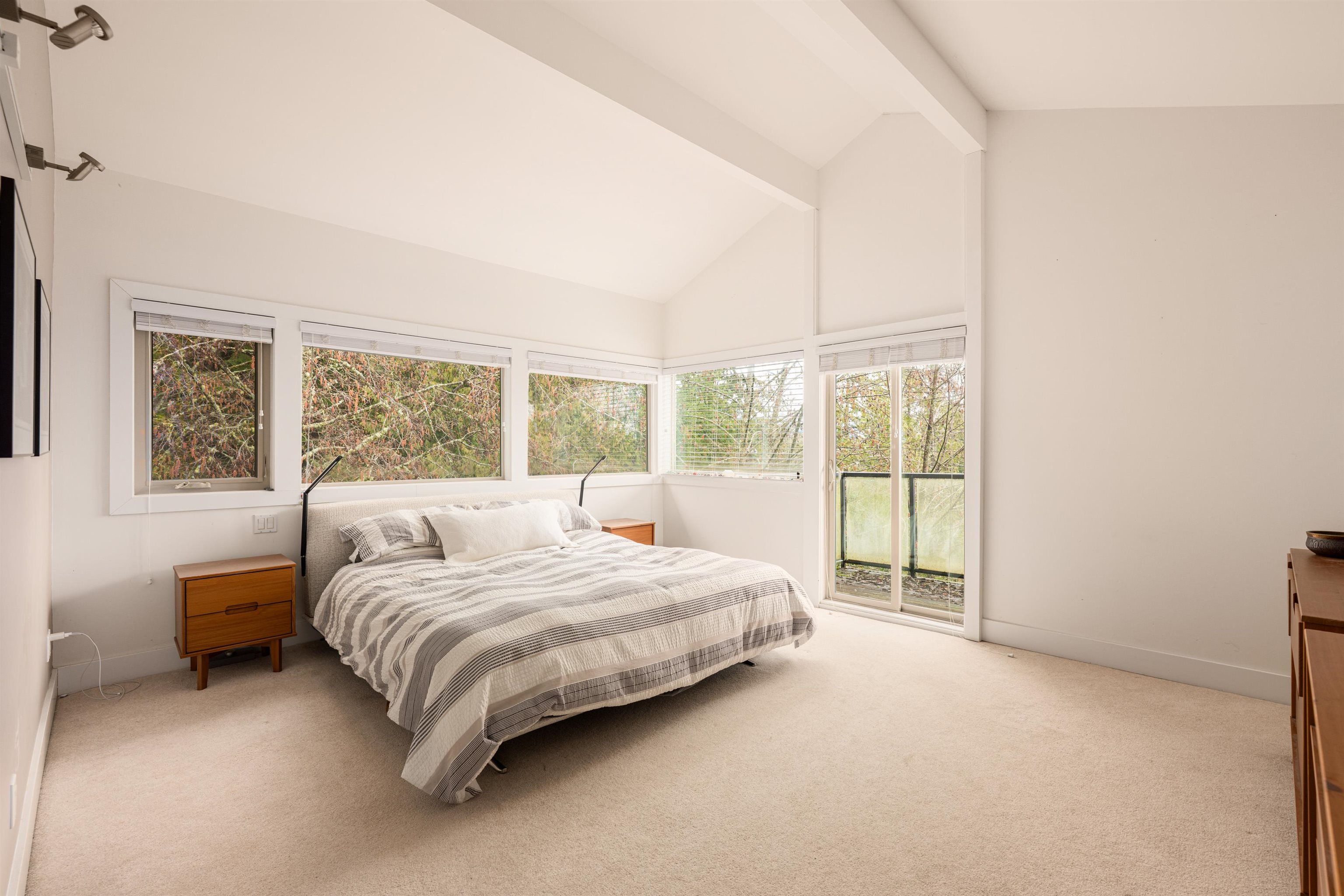 Listing image of 1448 SANDHURST PLACE