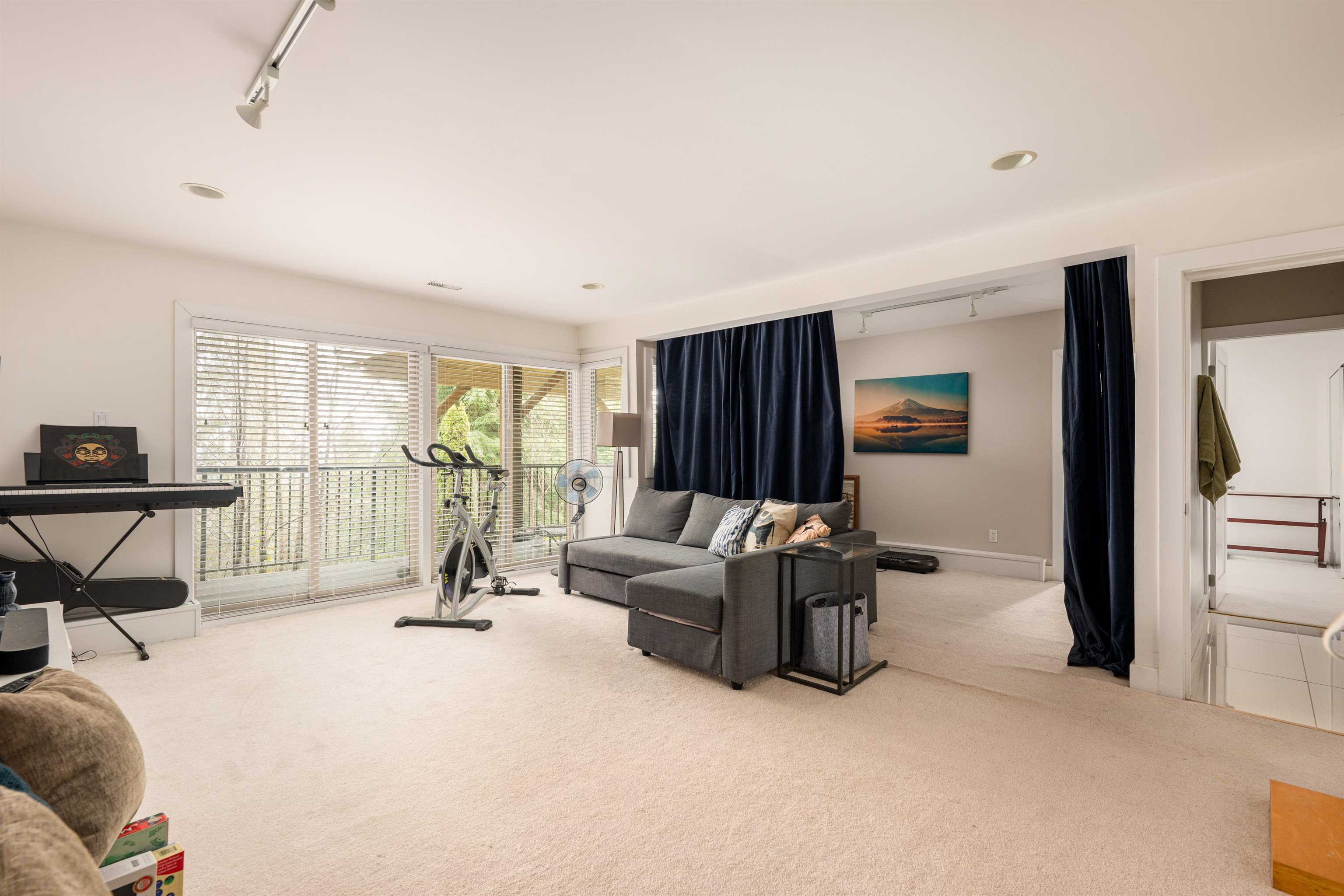 Listing image of 1448 SANDHURST PLACE
