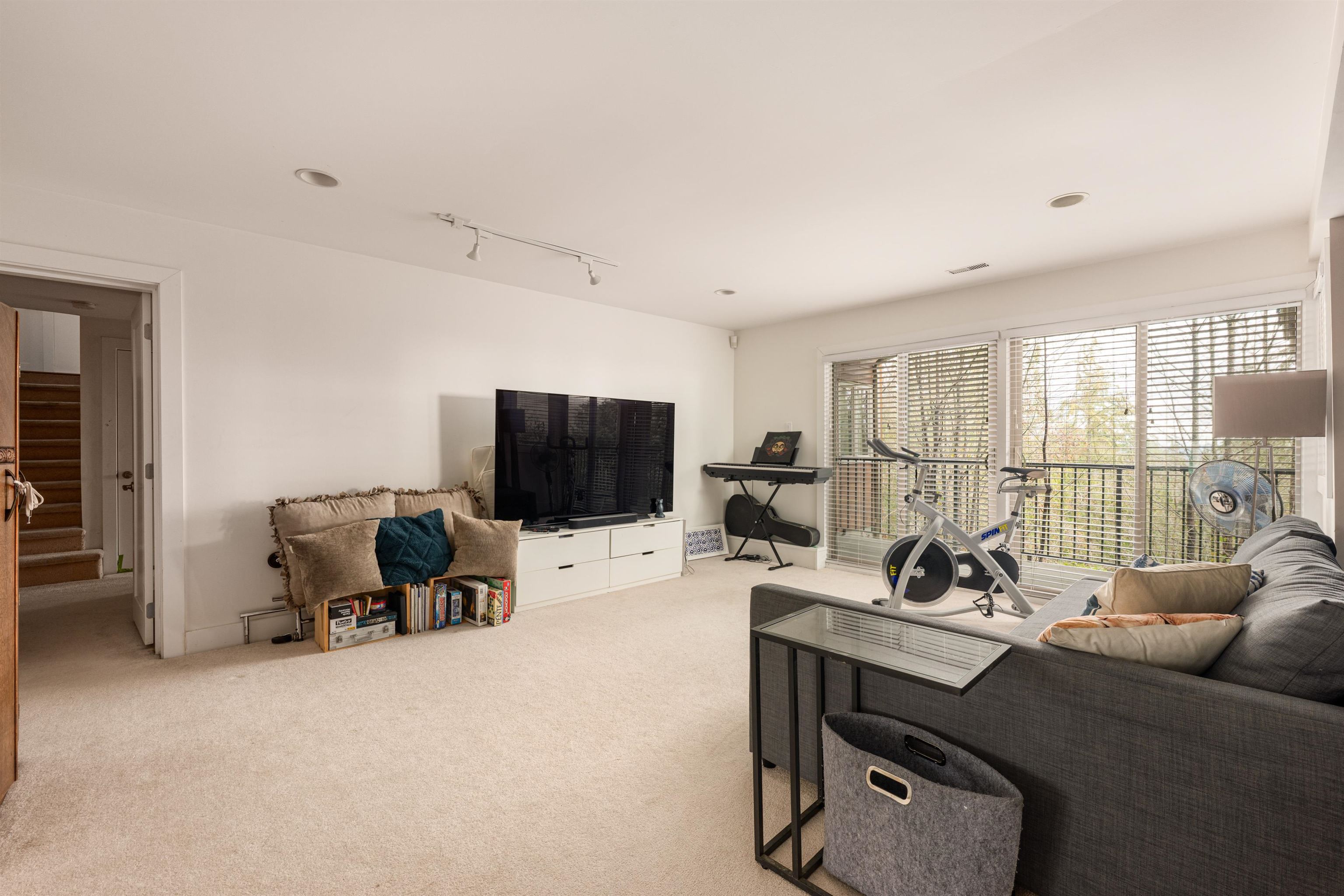 Listing image of 1448 SANDHURST PLACE