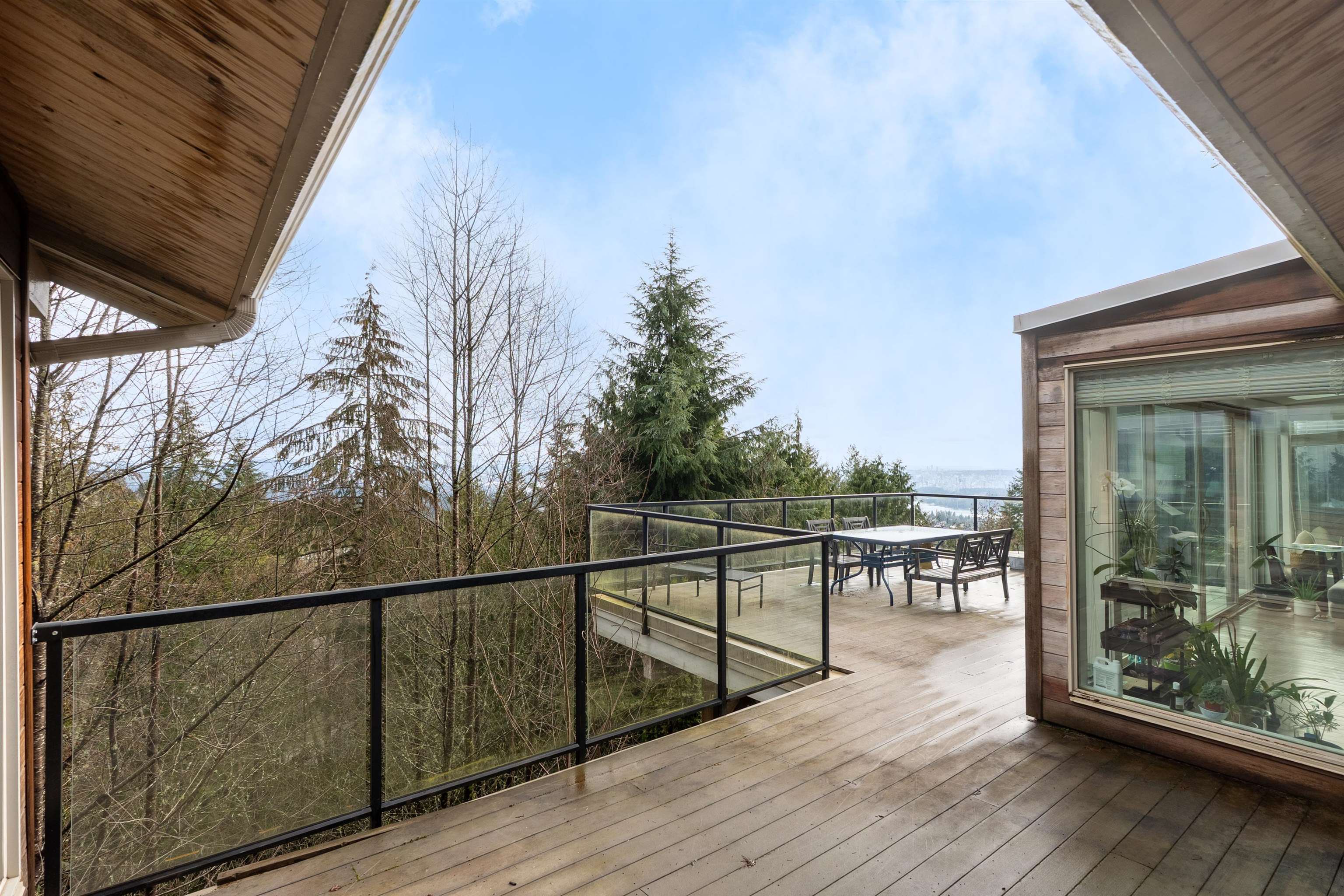 Listing image of 1448 SANDHURST PLACE
