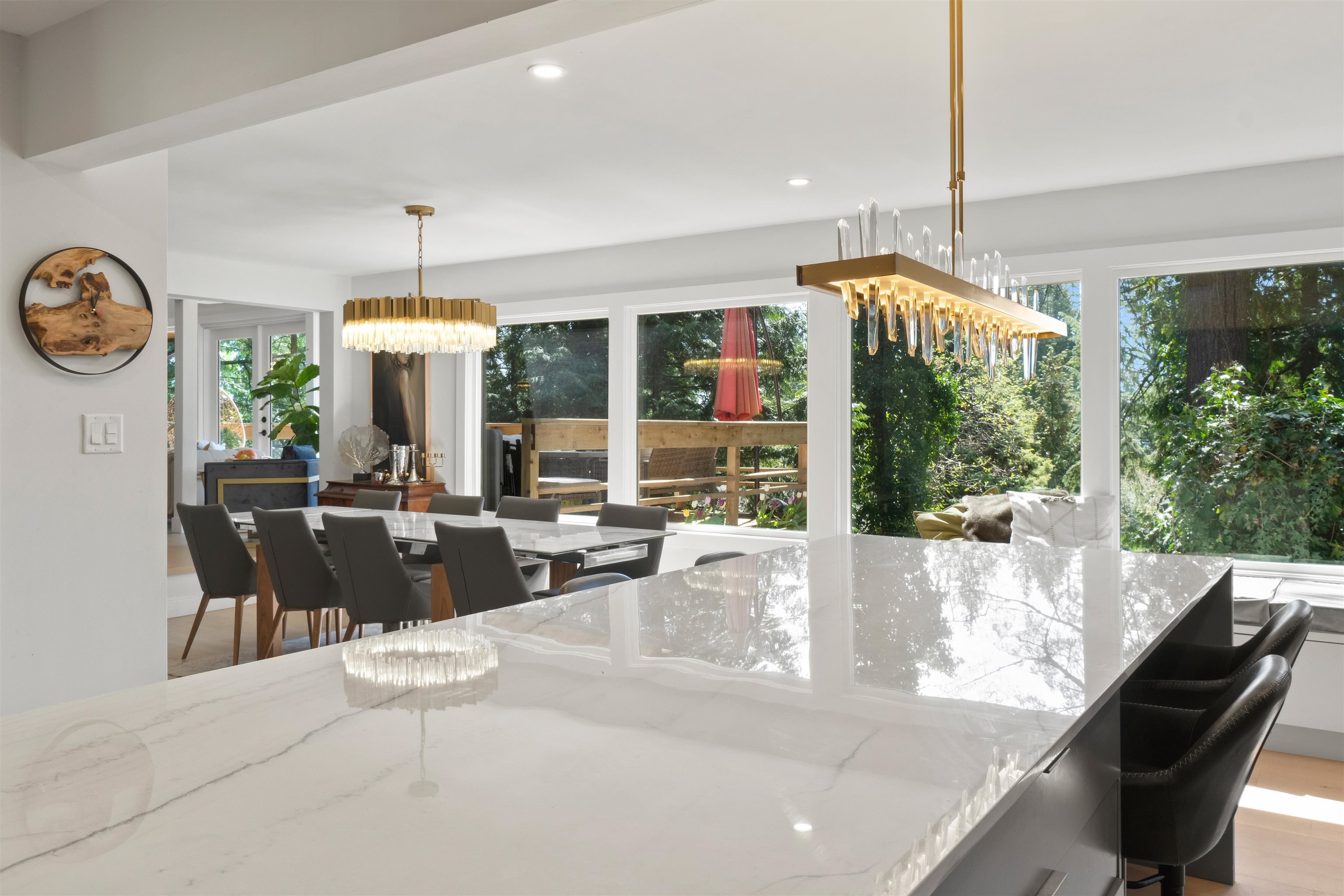 Listing image of 615 E KINGS ROAD