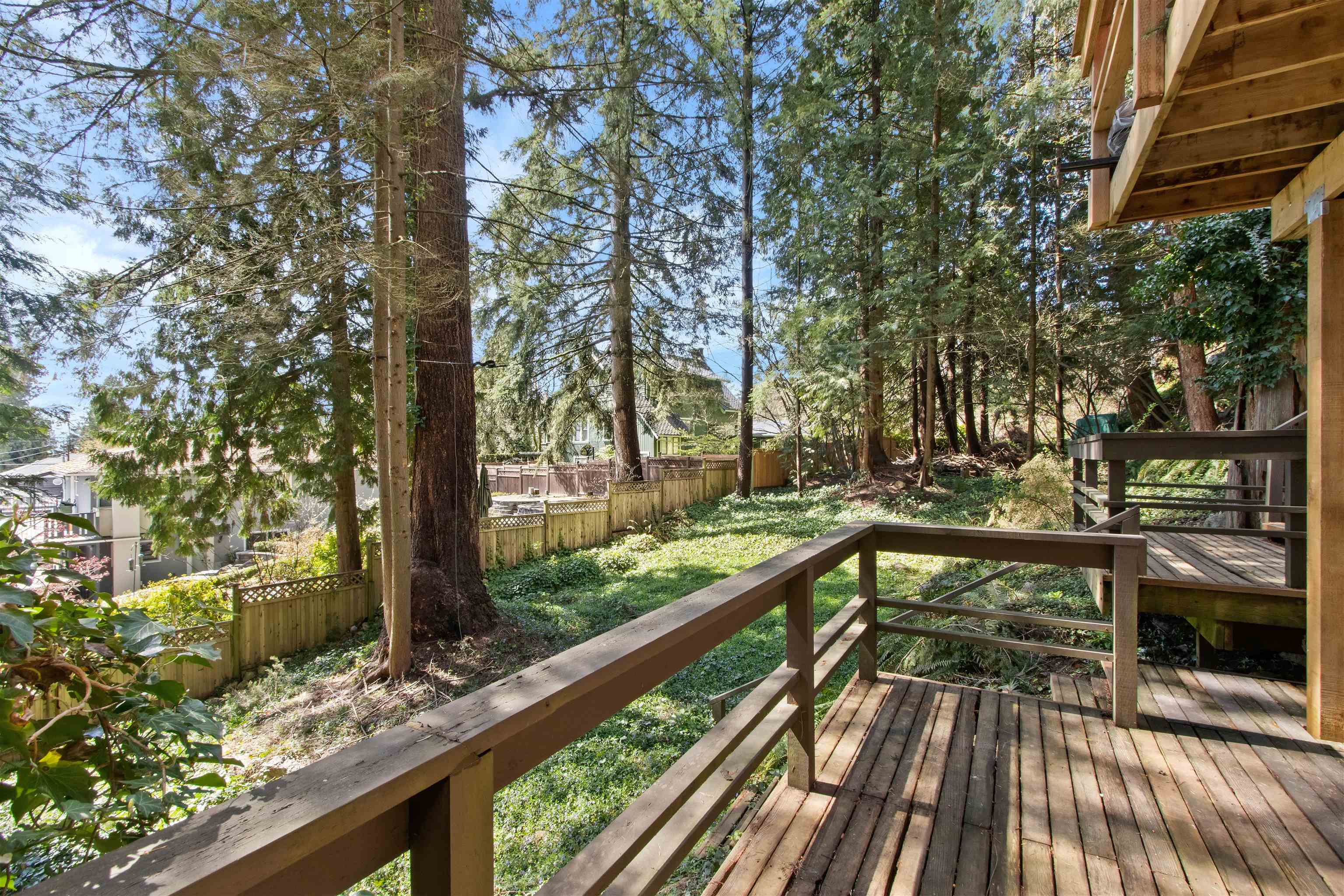 Listing image of 615 E KINGS ROAD