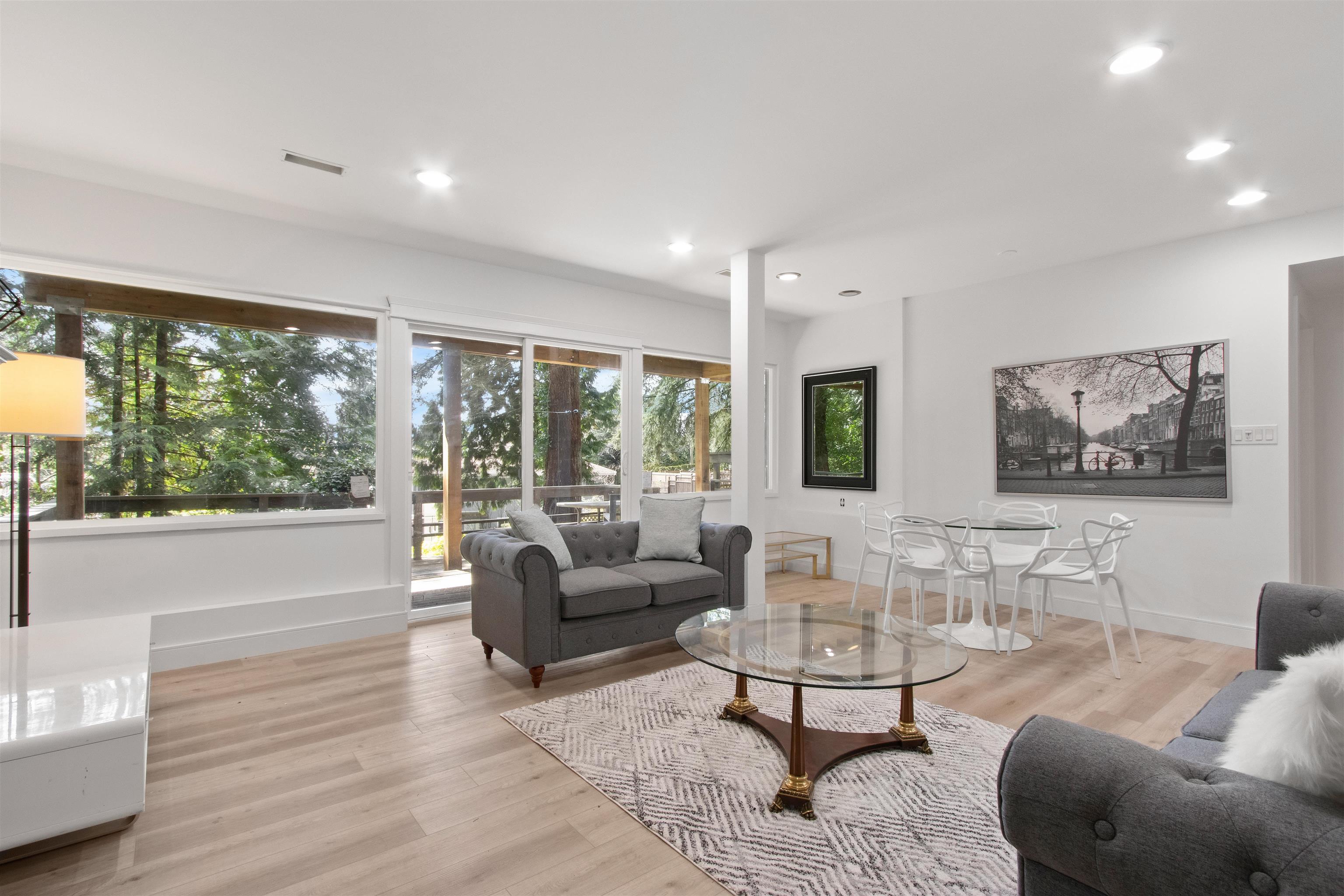 Listing image of 615 E KINGS ROAD