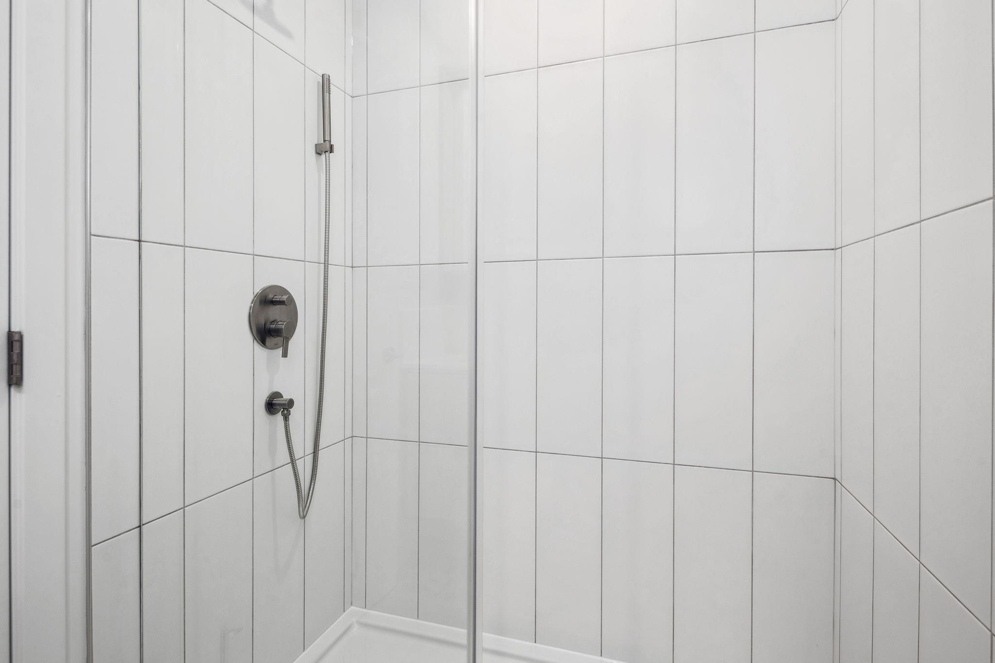 Listing image of 313 3596 MALSUM DRIVE