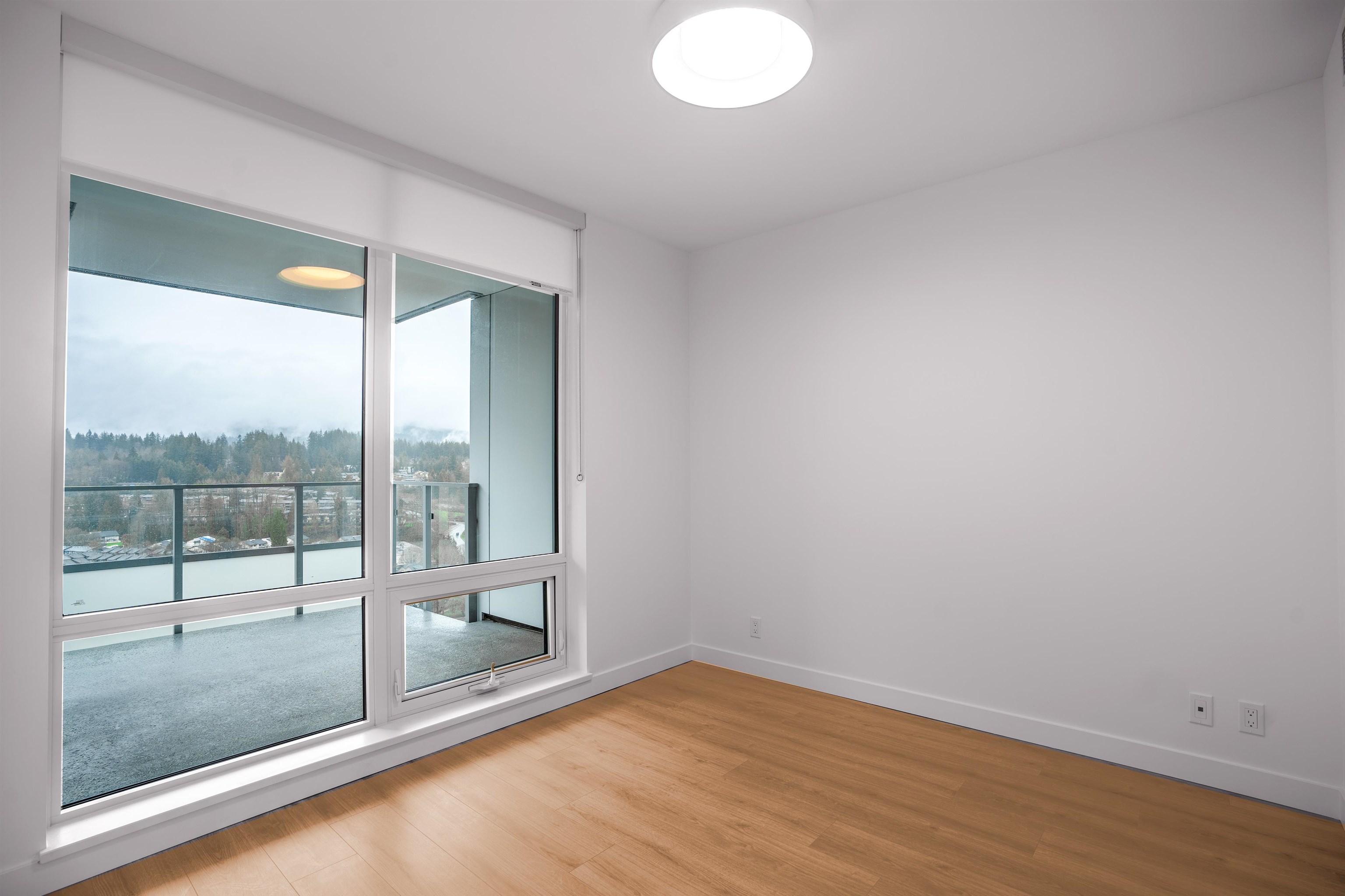 Listing image of 2202 1500 FERN STREET