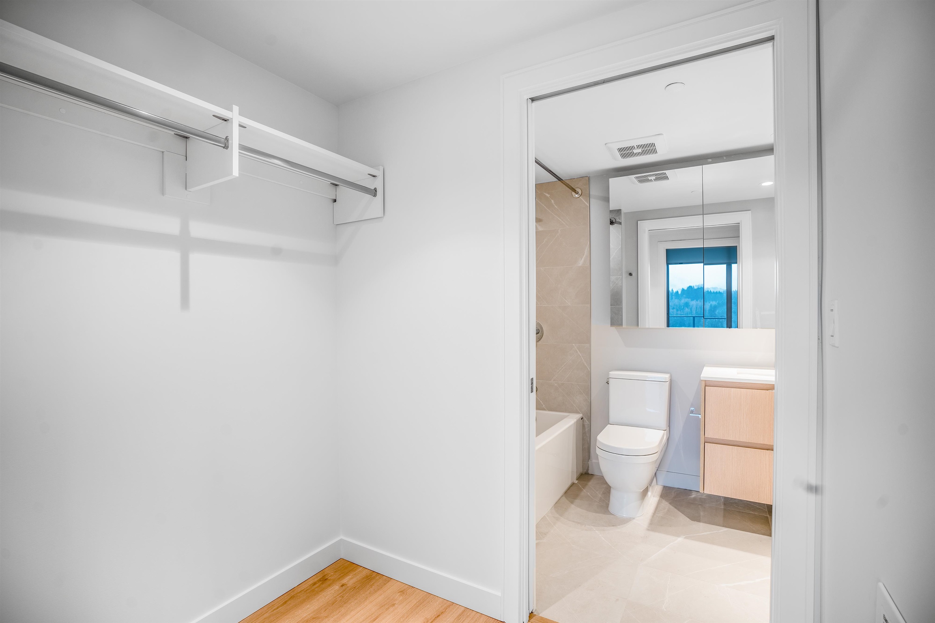 Listing image of 2202 1500 FERN STREET