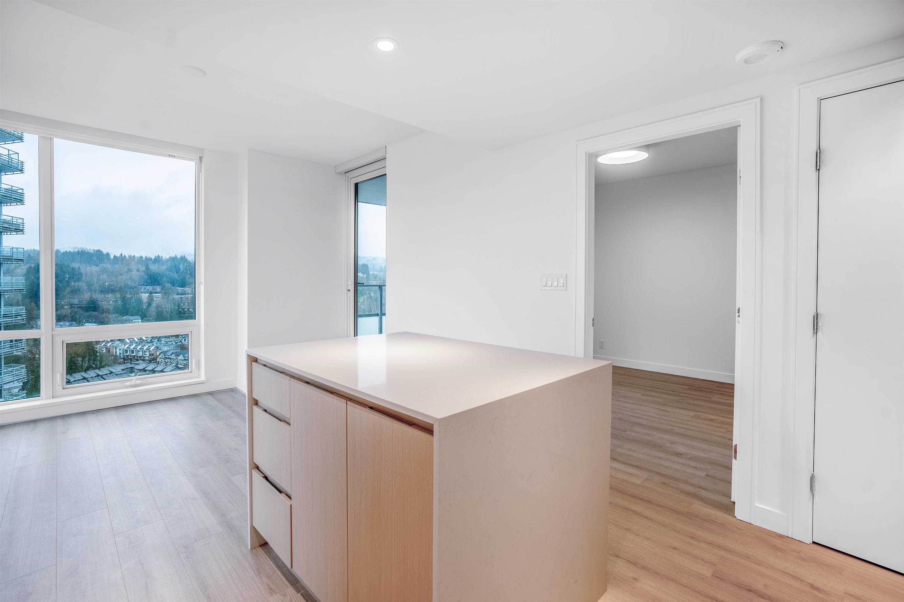 Listing image of 2202 1500 FERN STREET